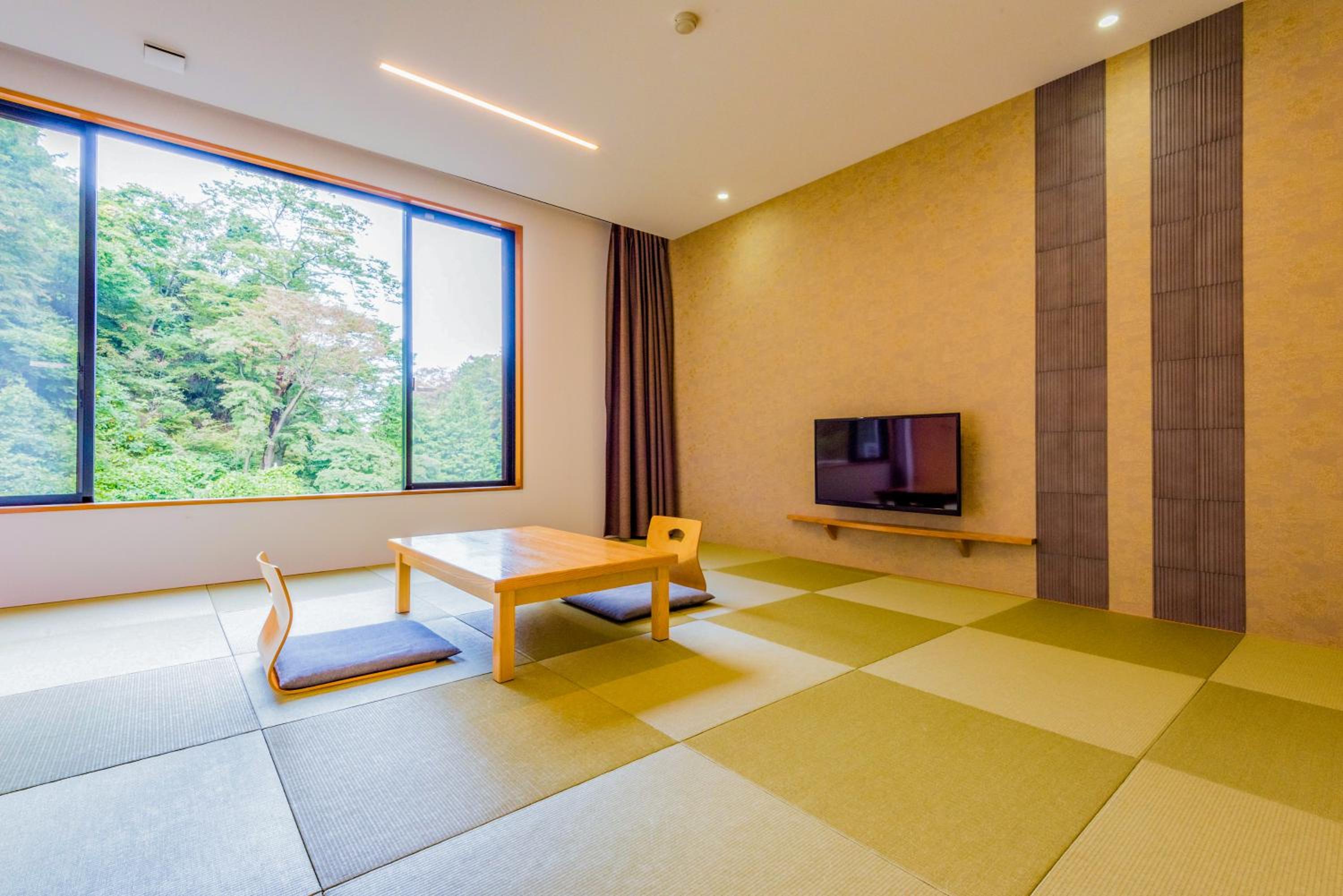 Superior Japanese-Style Room with Shared Bathroom - Non-Smoking - Photo 4