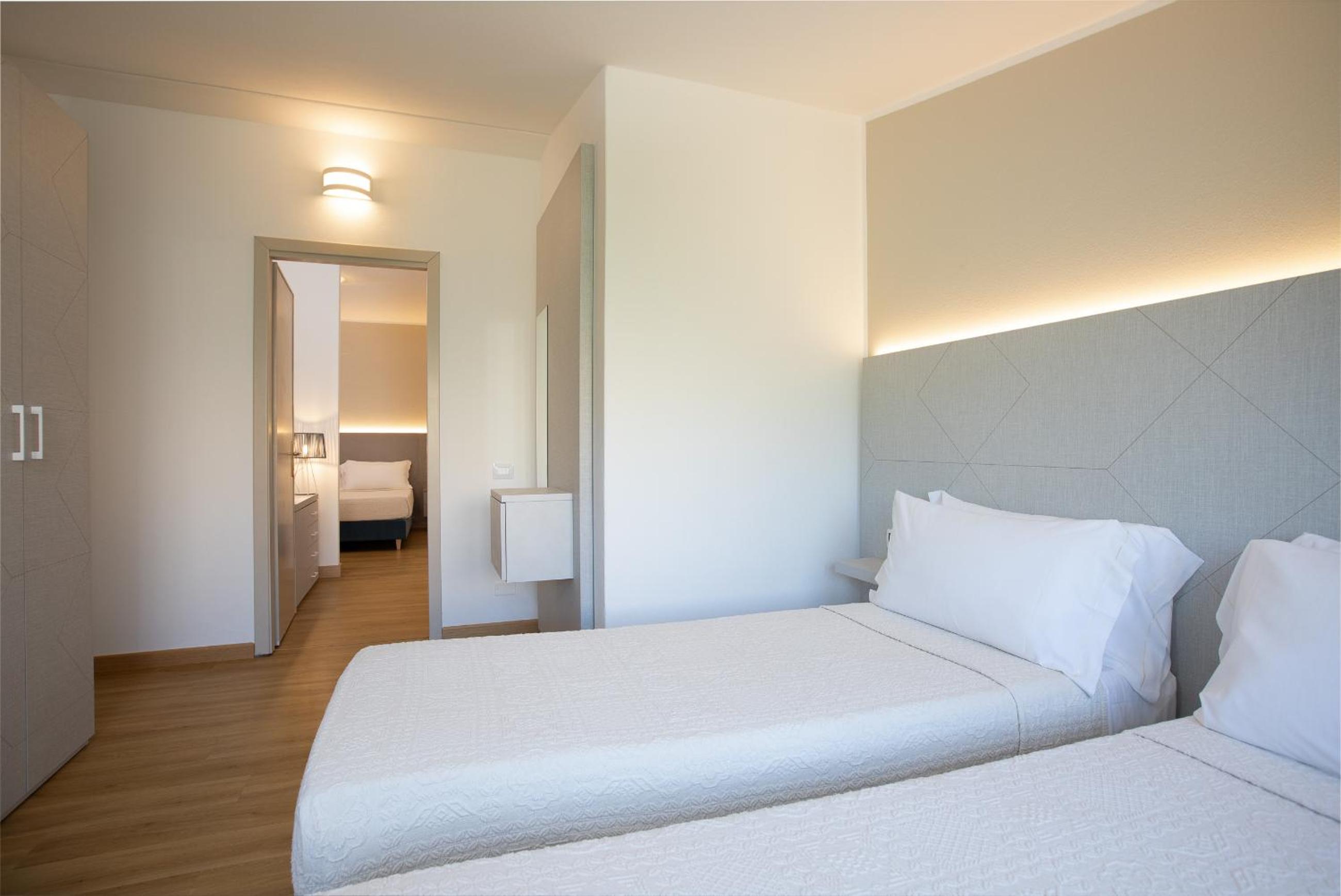 Basic Quadruple Room photo 2