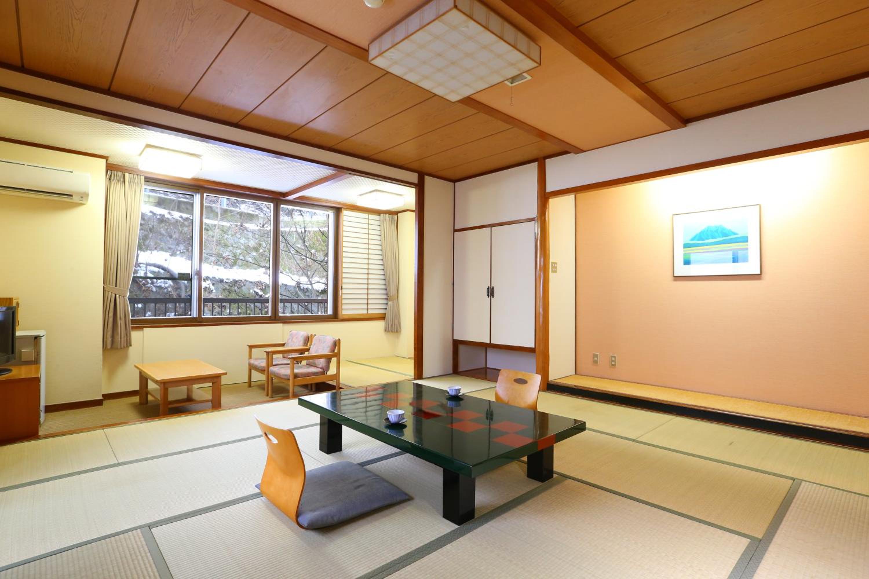 Japanese-Style Room