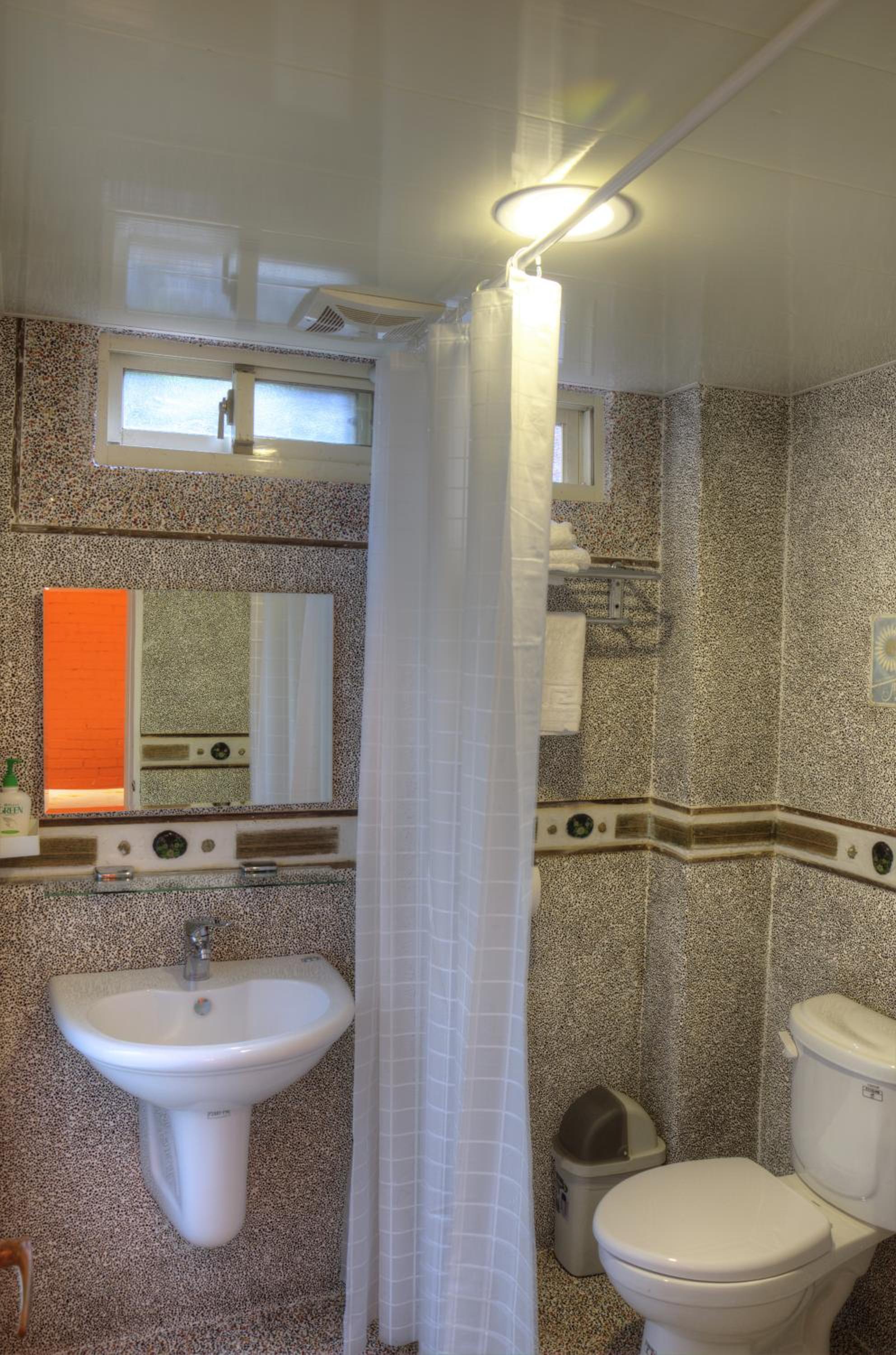 Double Room with Private Bathroom photo 3
