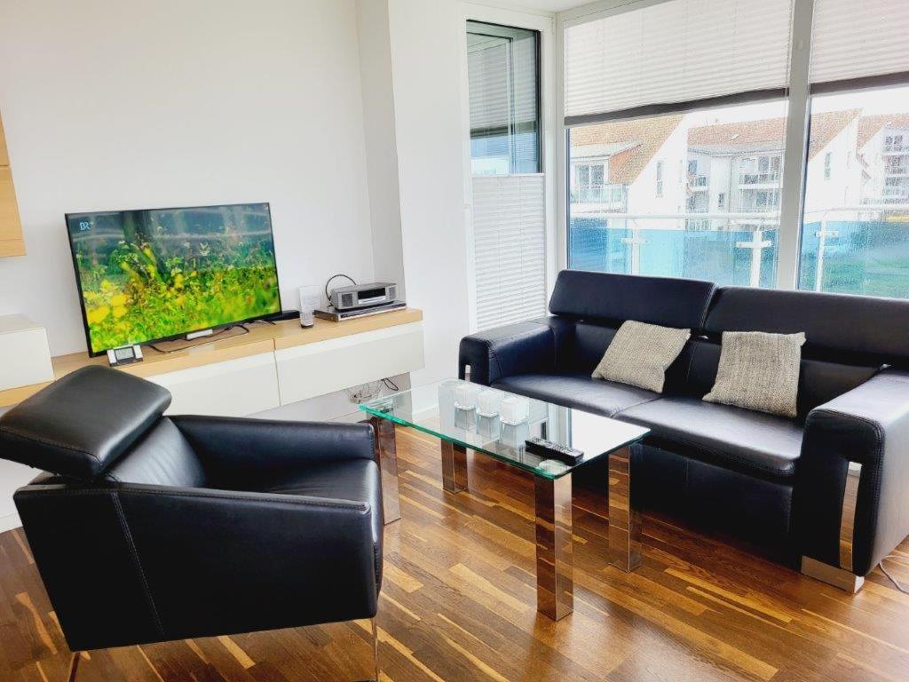 One-Bedroom Penthouse Apartment 199 photo 1