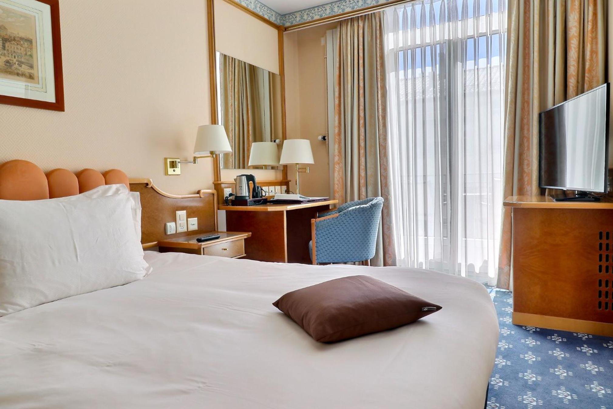 Superior Single Room