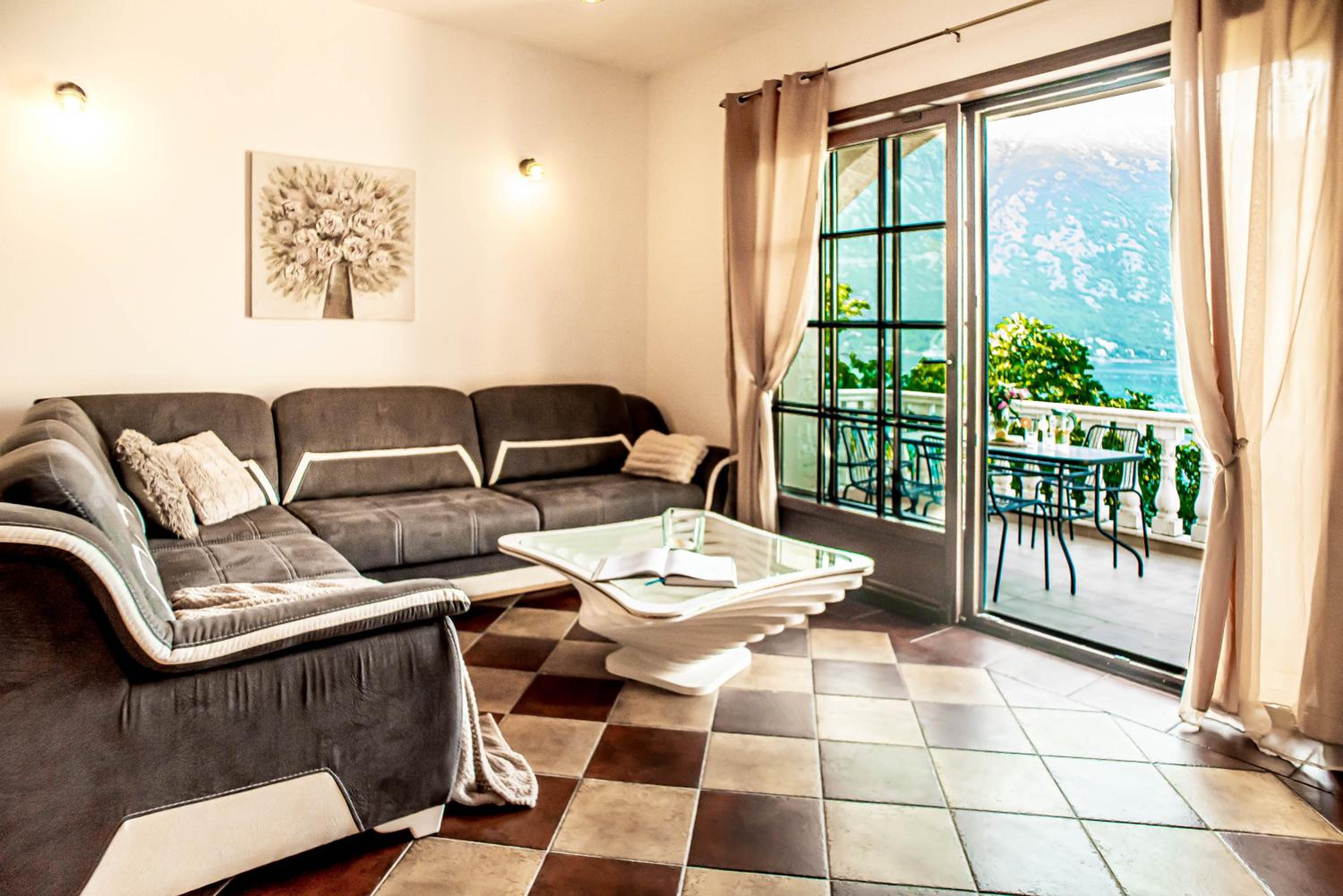 Apartment with Balcony