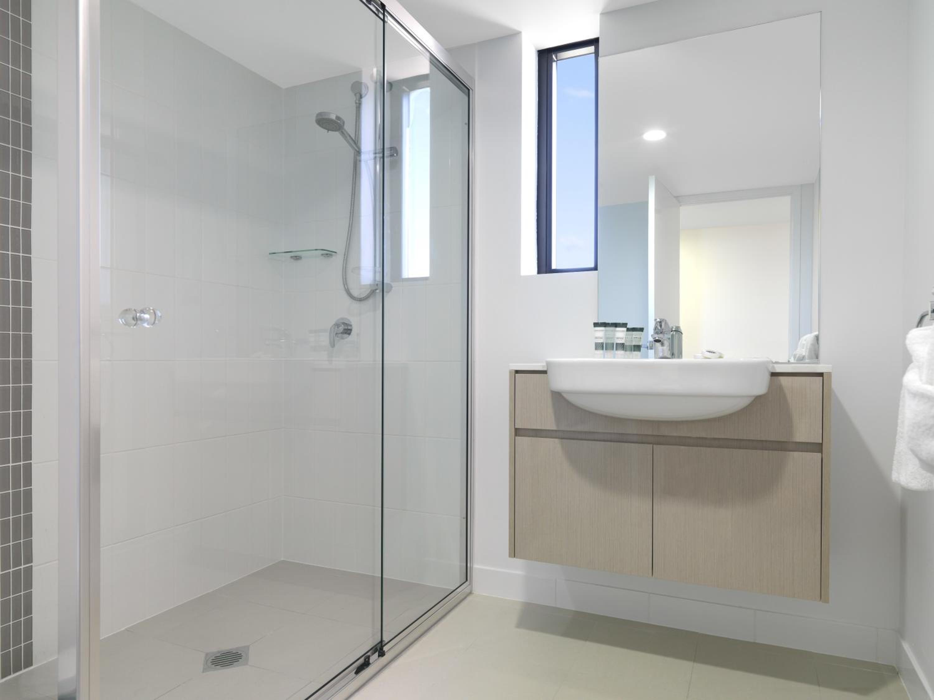 Two-Bedroom Apartment - No Housekeeping photo 2