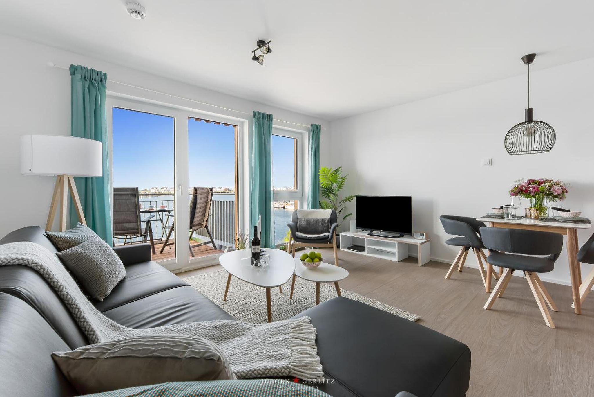 Apartment with Sea View photo 2