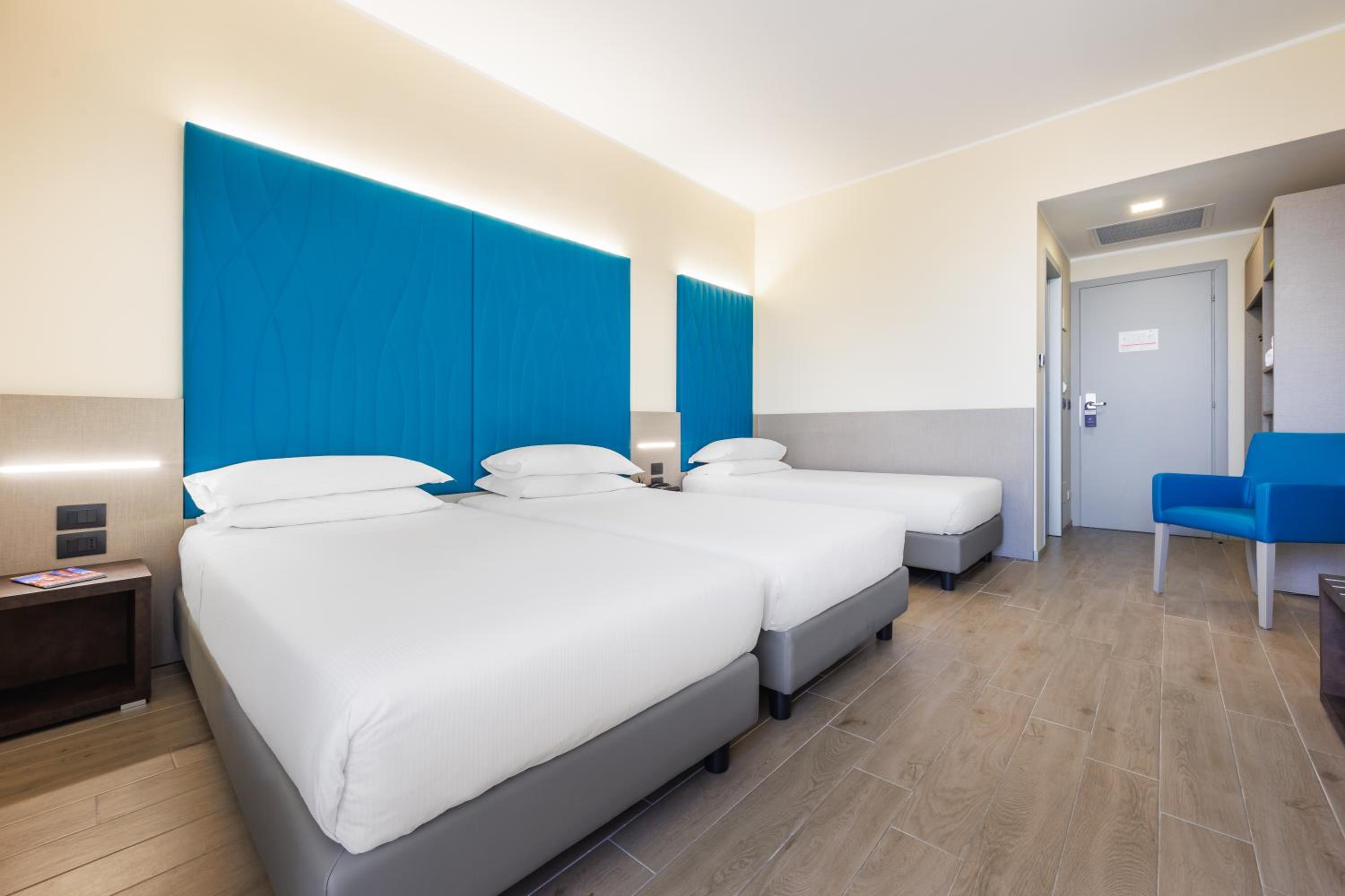 Economy Triple Room
