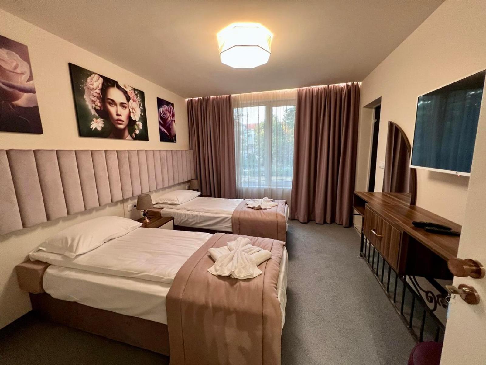 Deluxe Twin Room photo 1