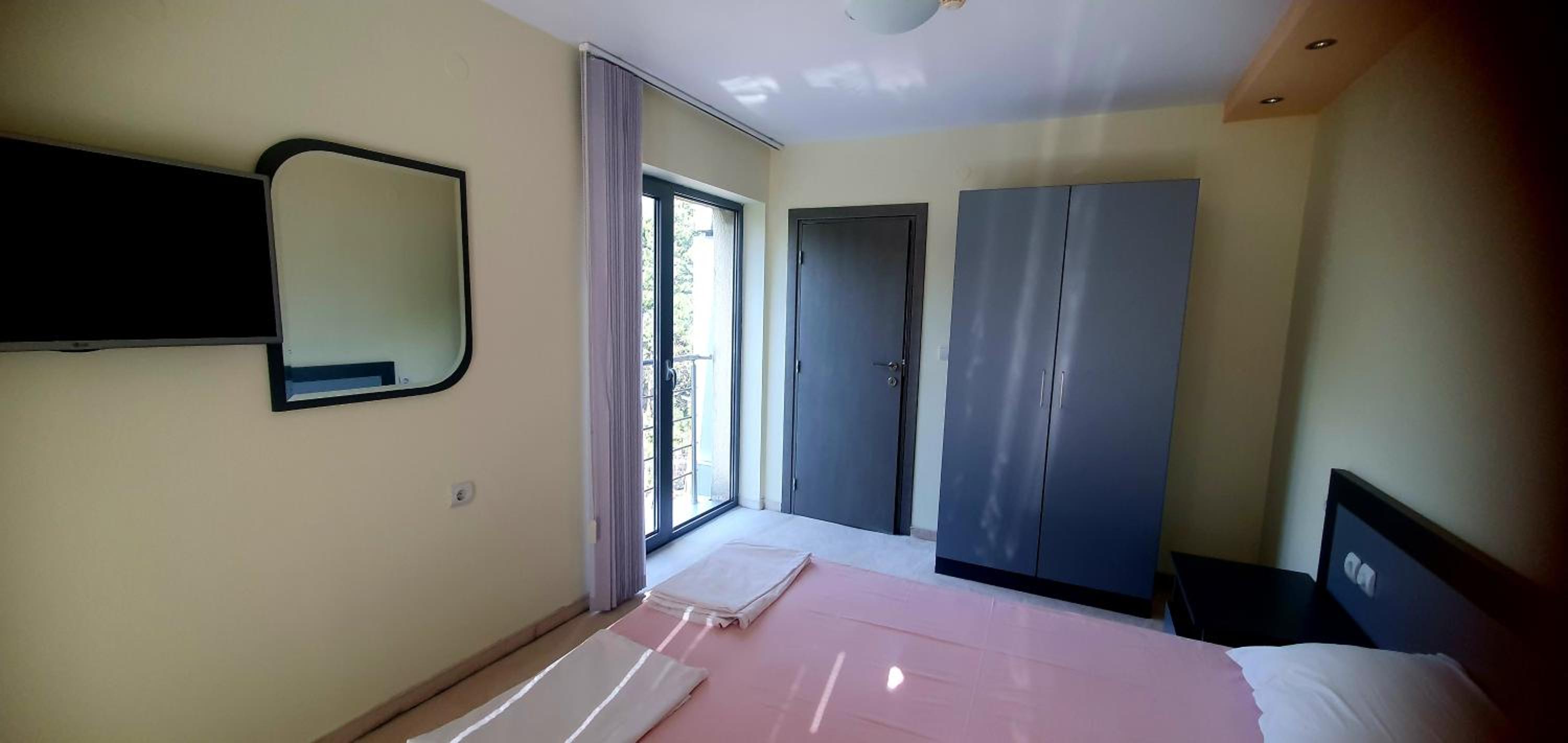 Two-Bedroom Apartment - Photo 21