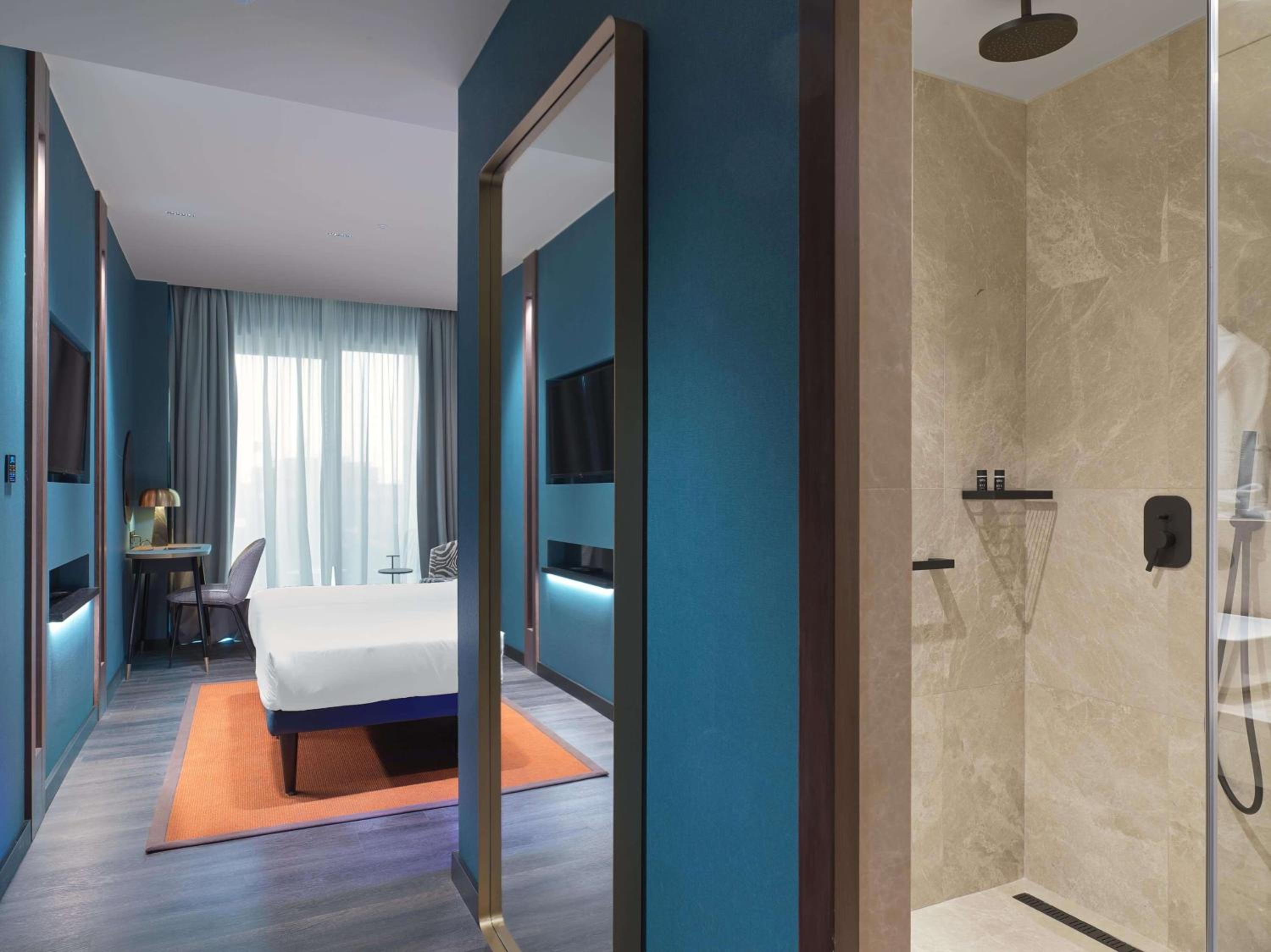 Deluxe Acropolis Room with Lounge Access