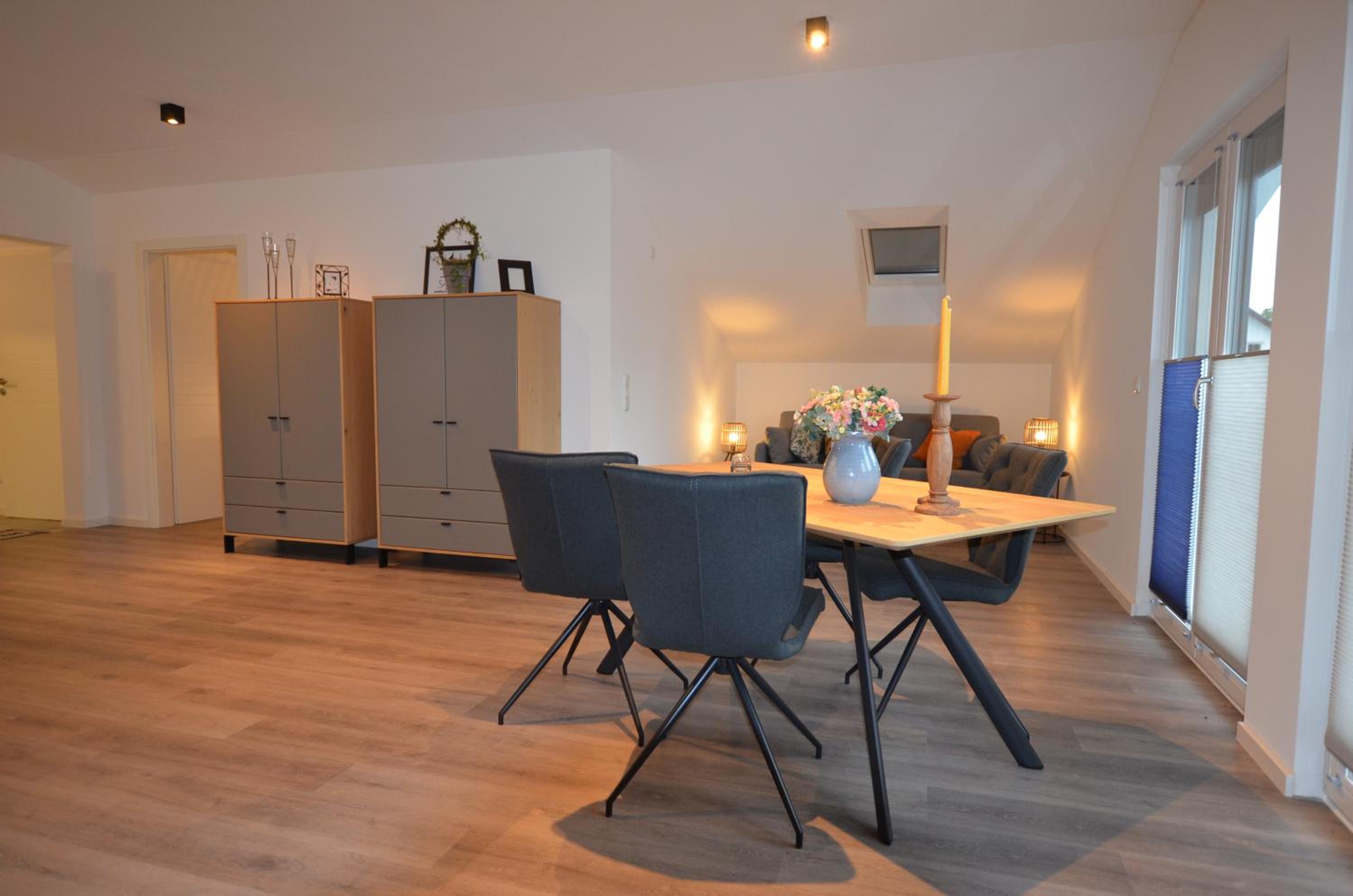 Apartment with Lake View photo 3