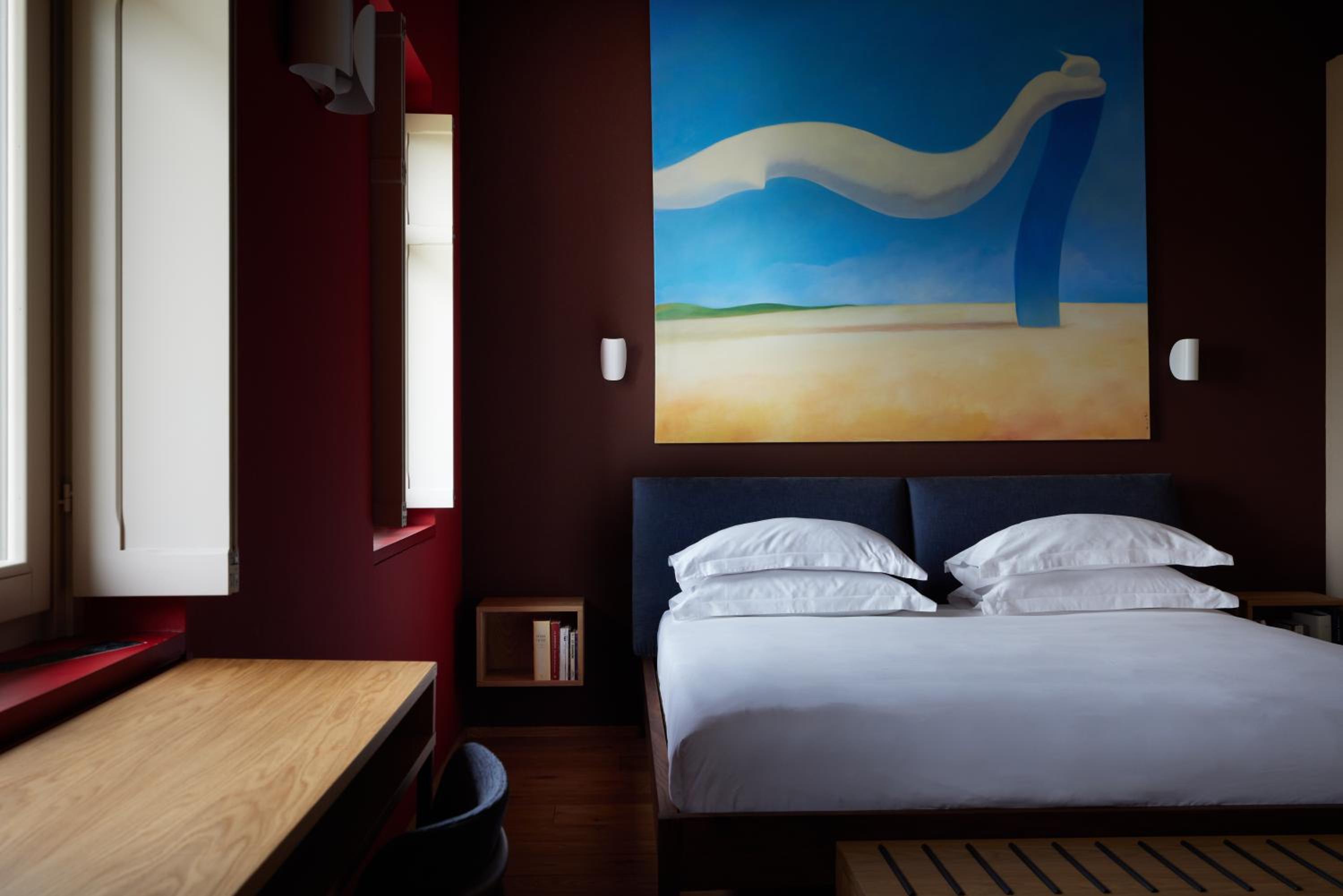 Deluxe Double Room - Photo 10