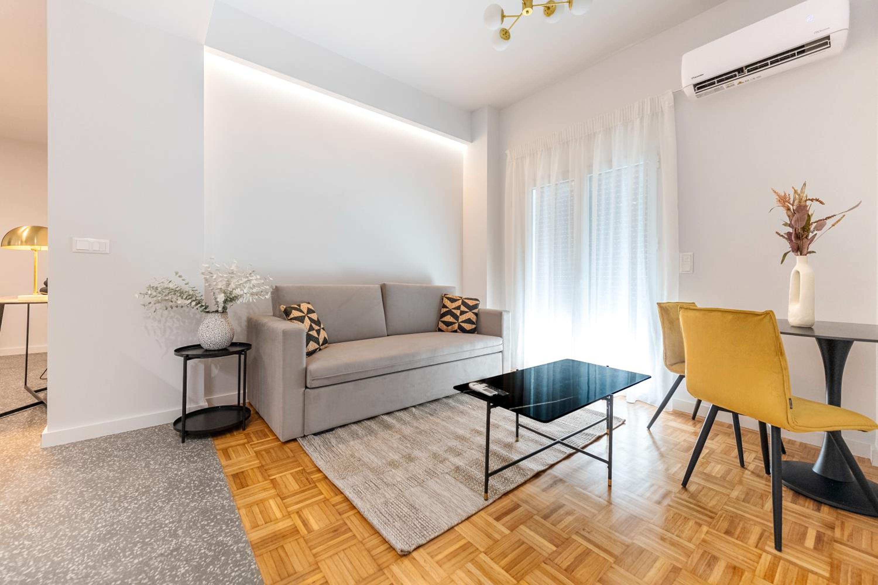 Deluxe Apartment