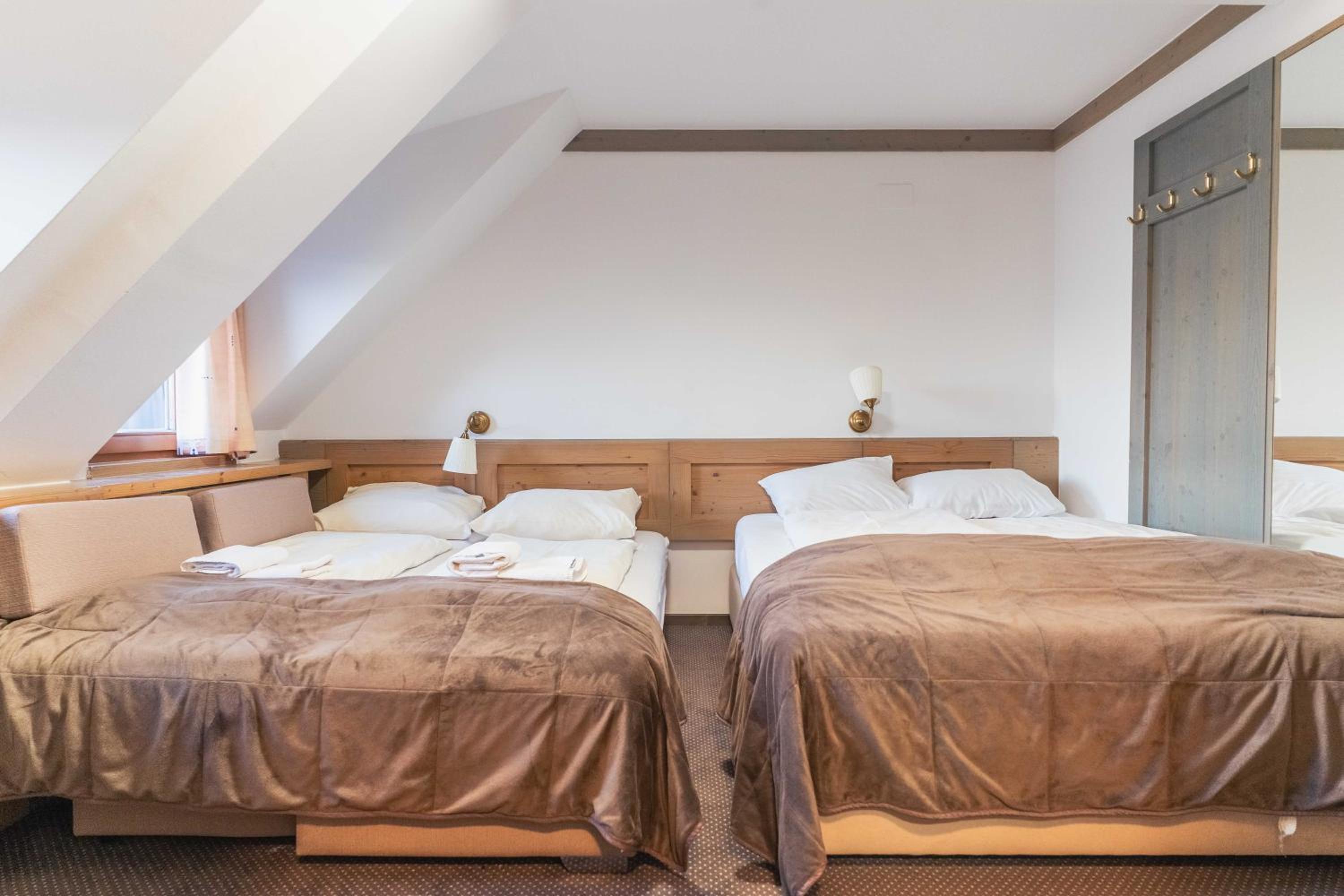 Quadruple Room with Balcony photo 1