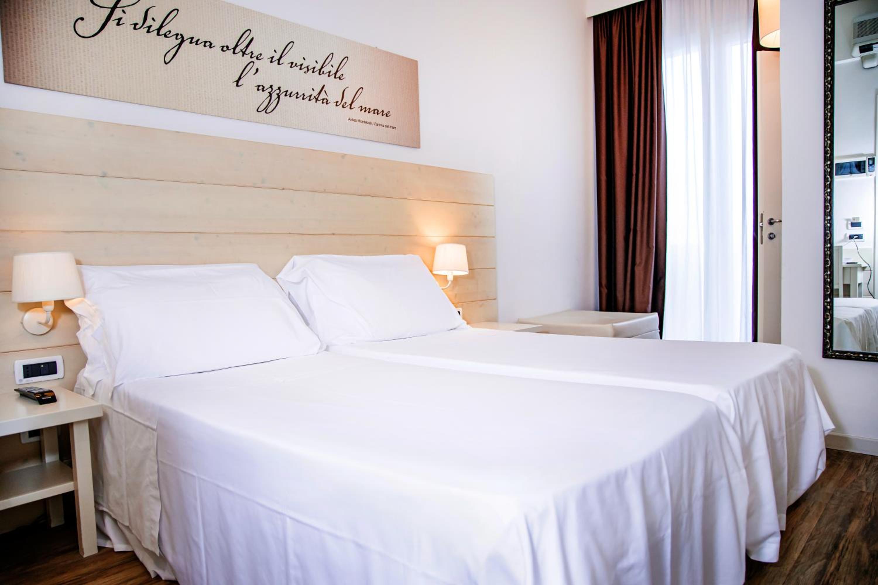 Superior Double or Twin Room - Photo 3