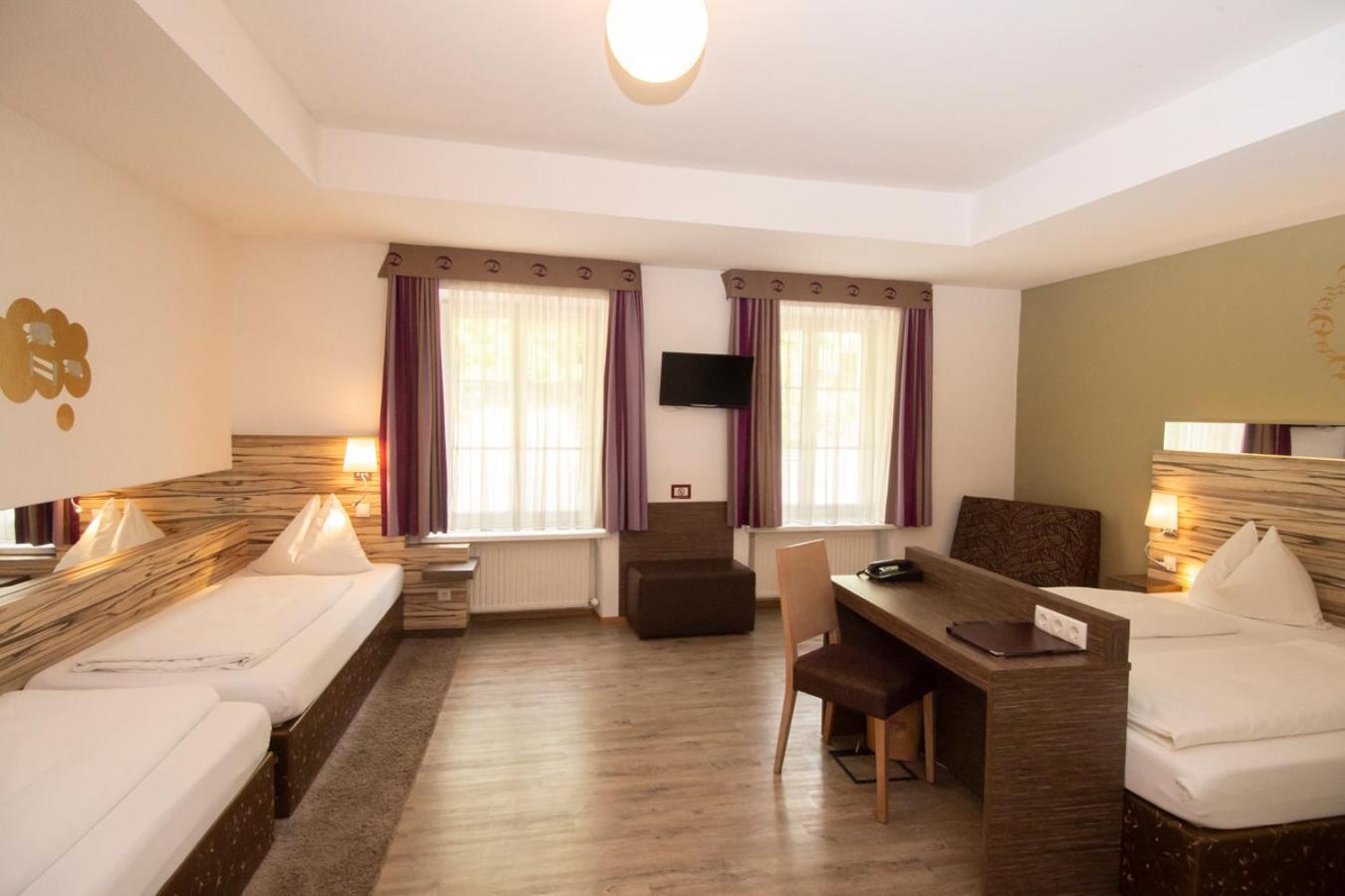 Quadruple Room - Photo 2