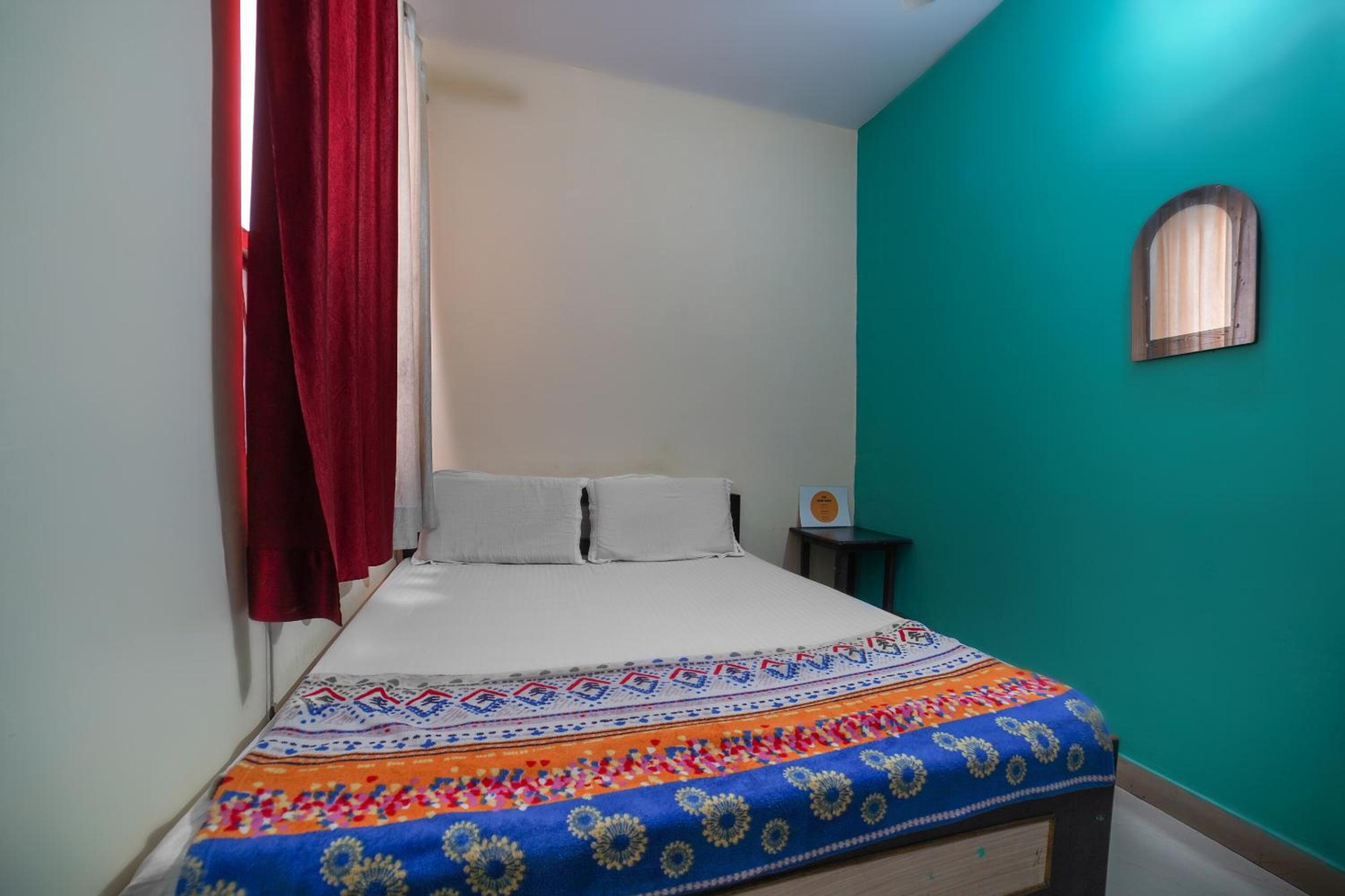 Standard Double Room photo 2