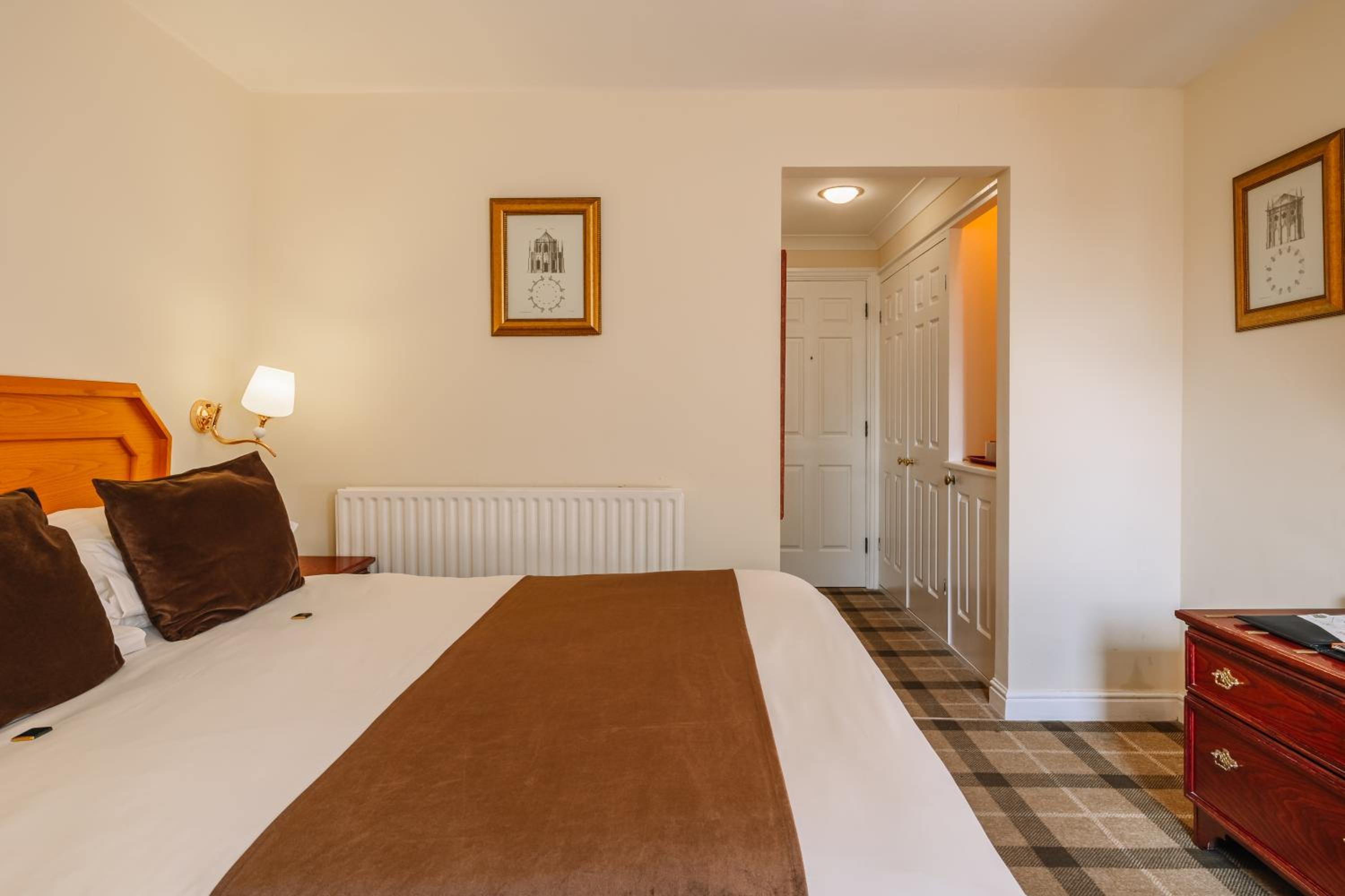 Standard Double Room - Photo 4