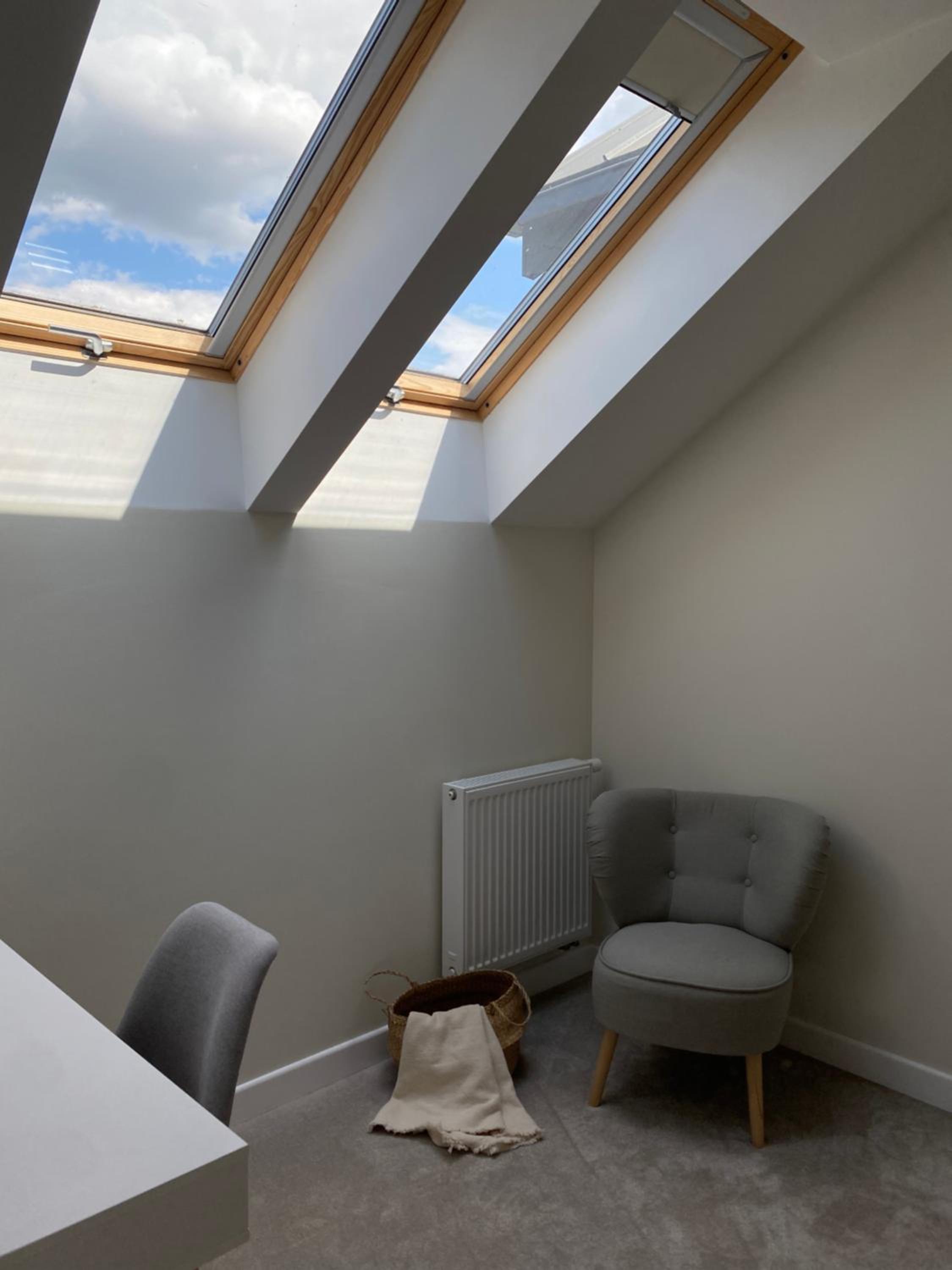 Apartment with Balcony - Photo 8
