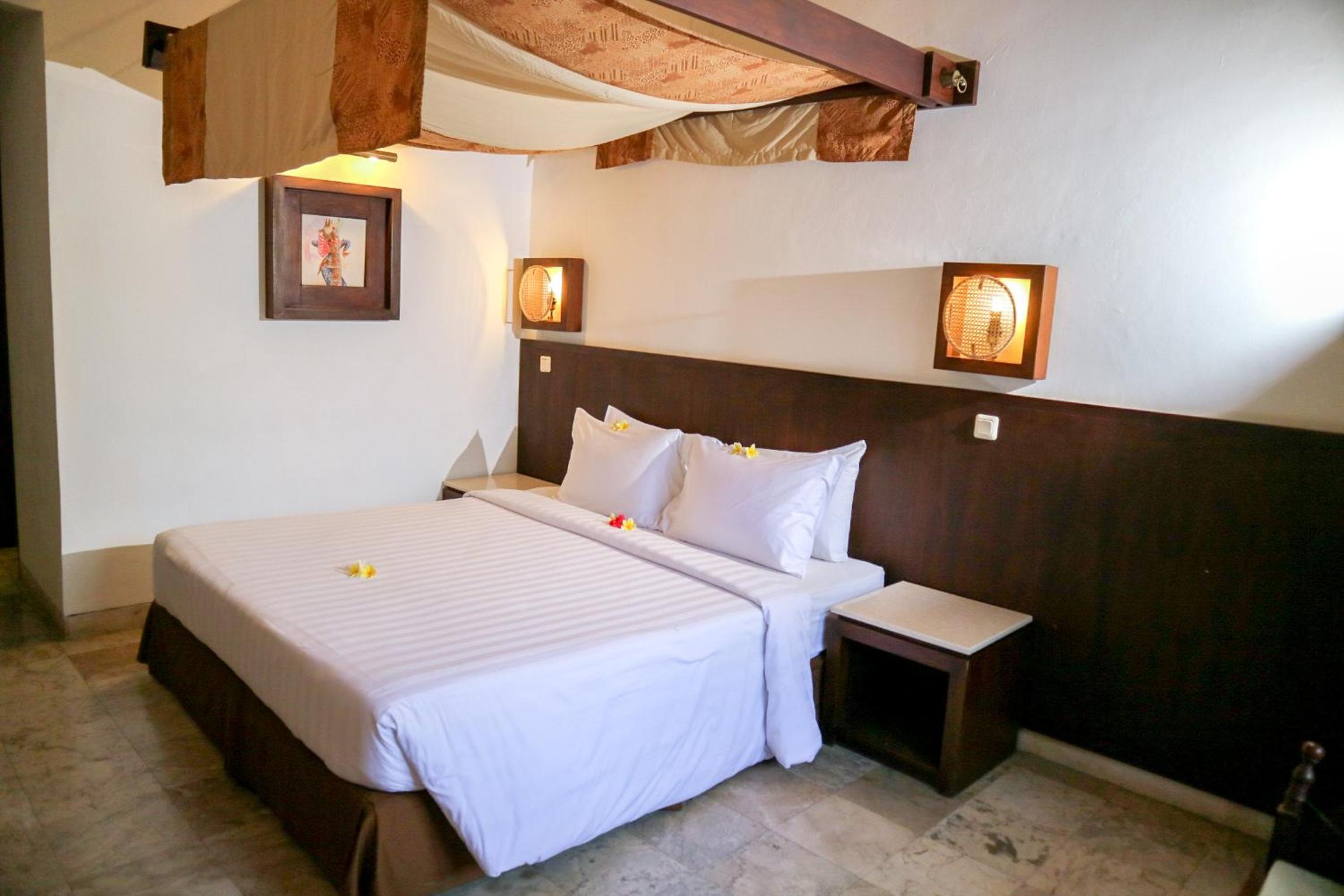 Deluxe Double or Twin Room with Balcony - Photo 16