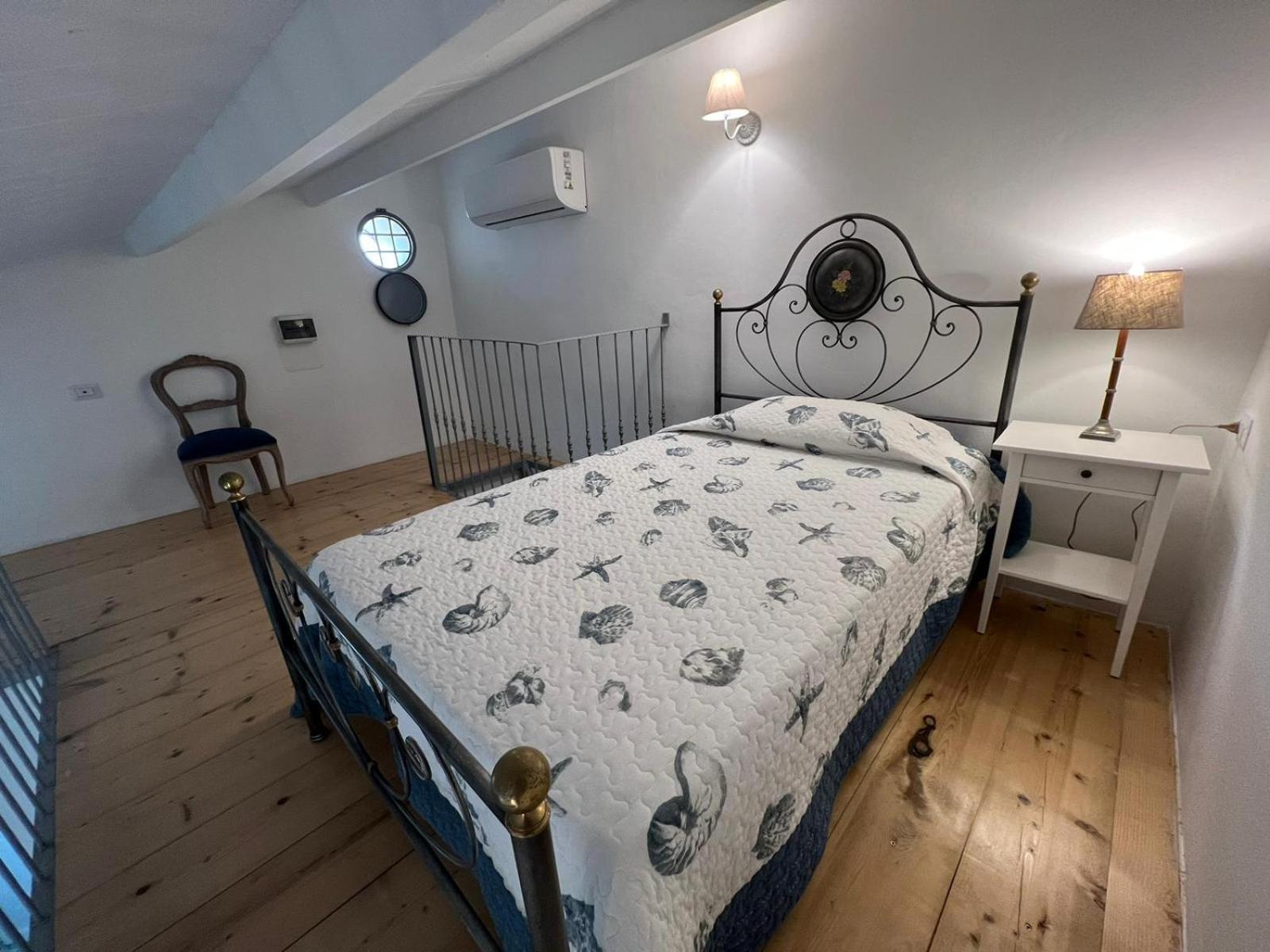 Double Room with Private Bathroom photo 3