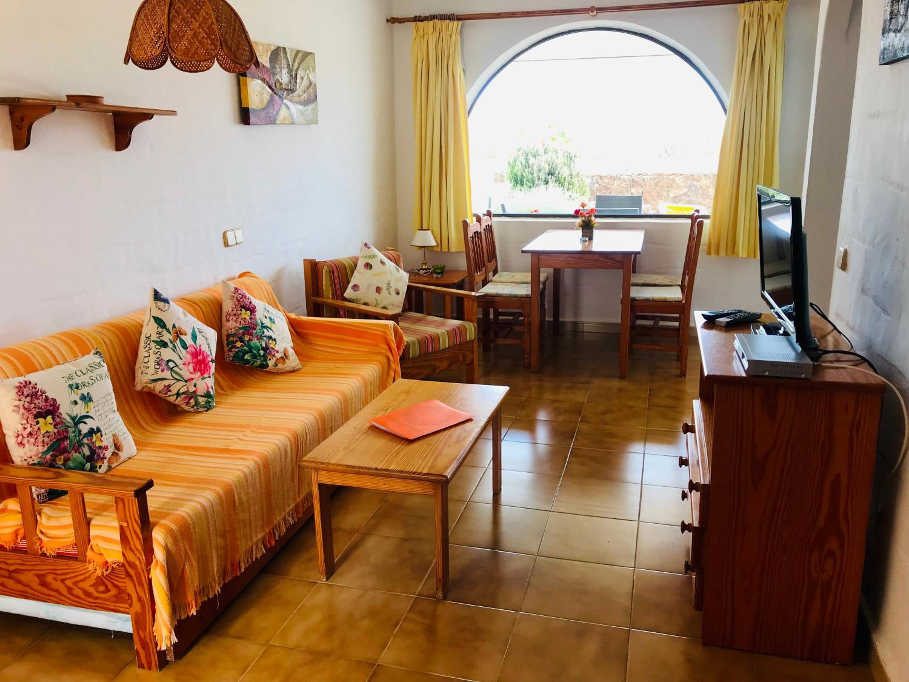 Apartamento de una habitación con terraza