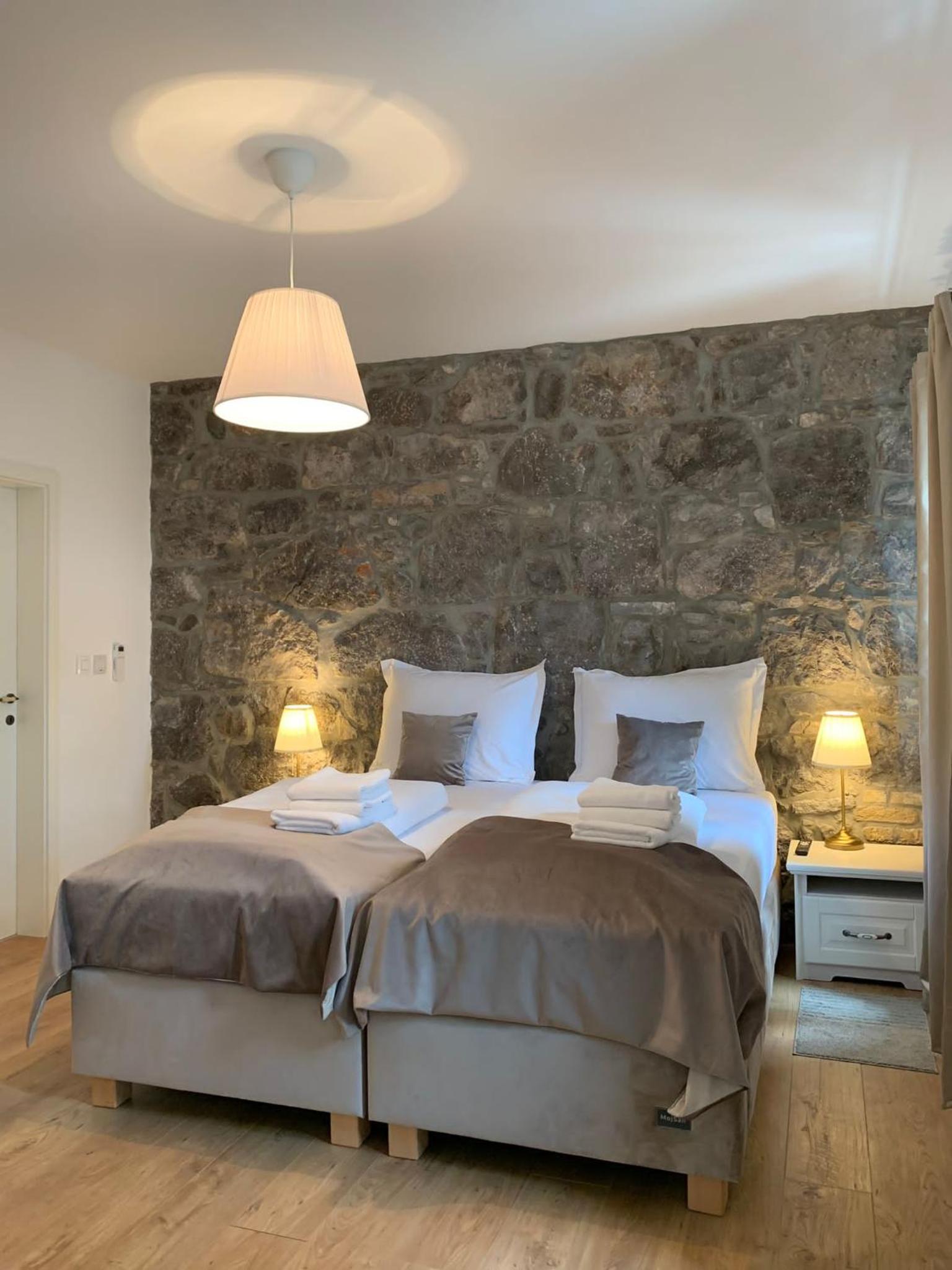 Villa photo 1