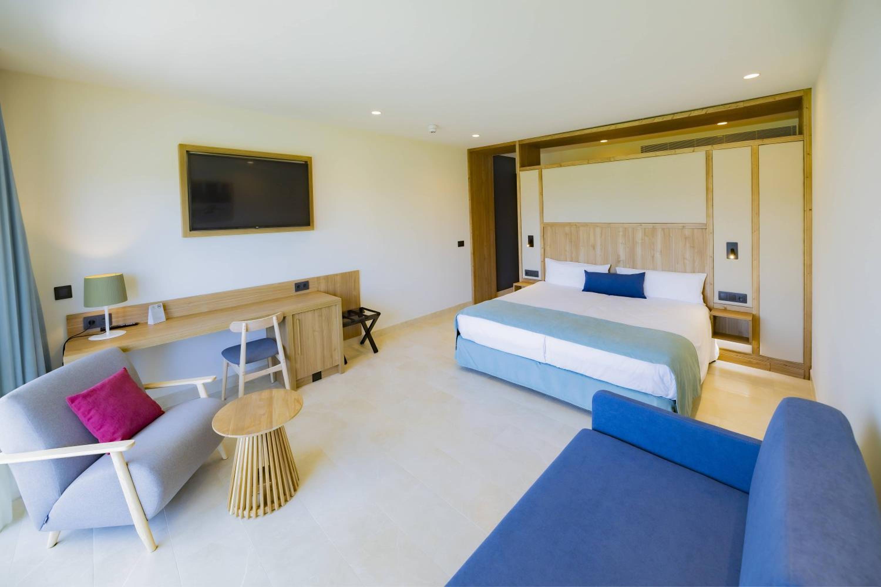 Impresionante habitación doble superior con vista al campo de golf (2 adultos +1 niño)