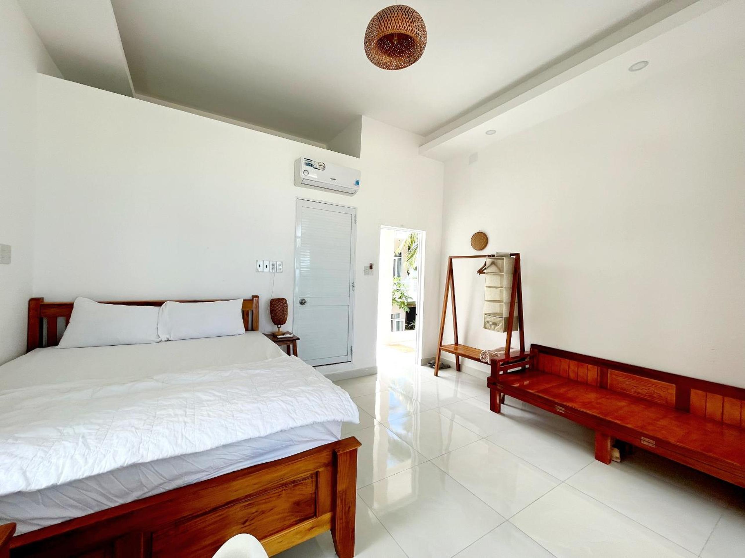 Double Room with Balcony and Sea View photo 3
