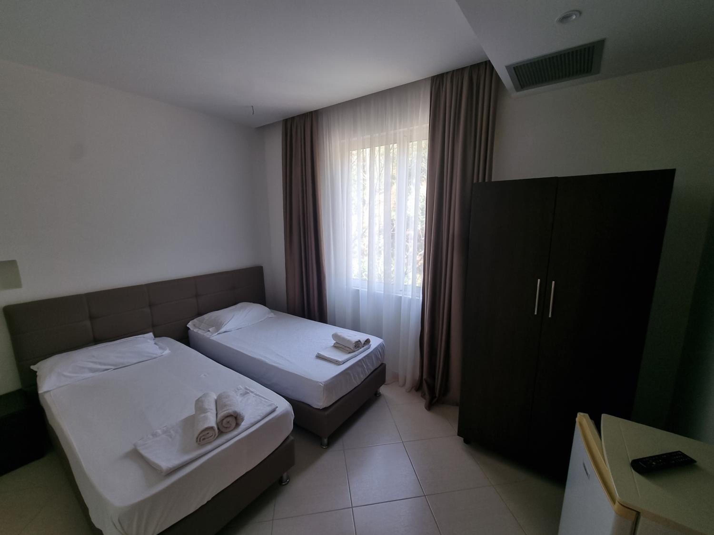 Standard Twin Room with Garden View