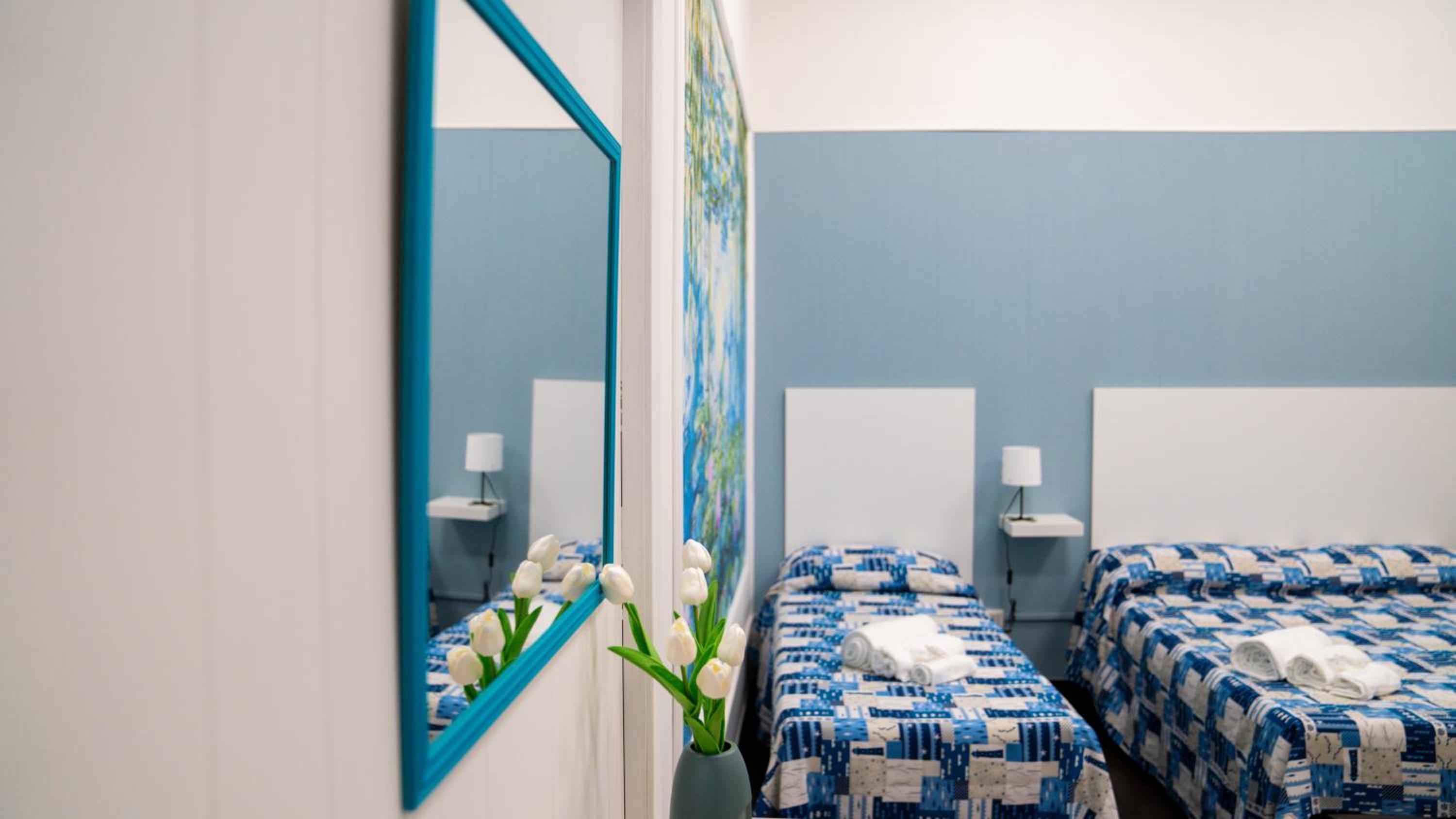 Economy Triple Room - Photo 5