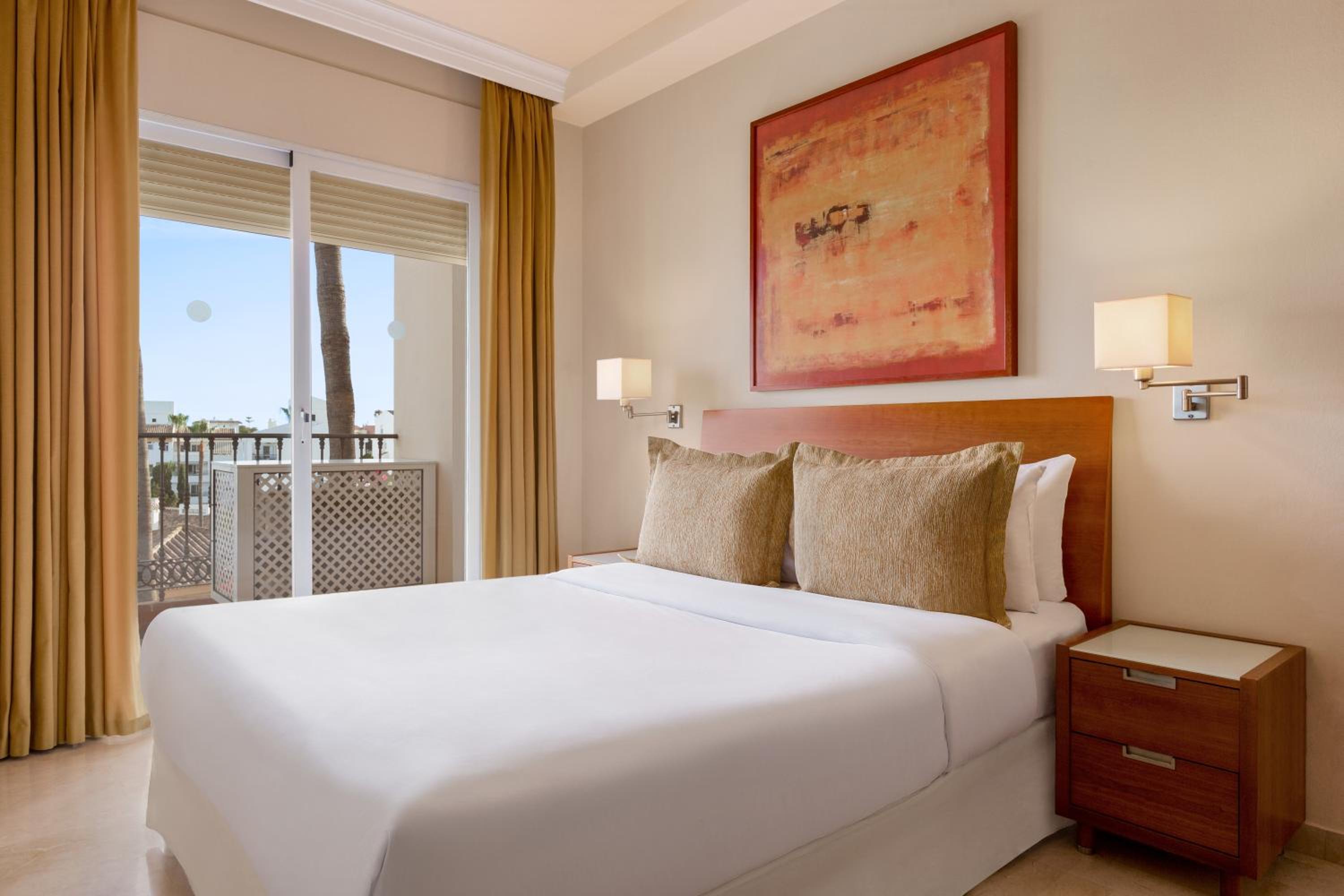 Premium One Bedroom Apartment with Sea View thumbnail 6