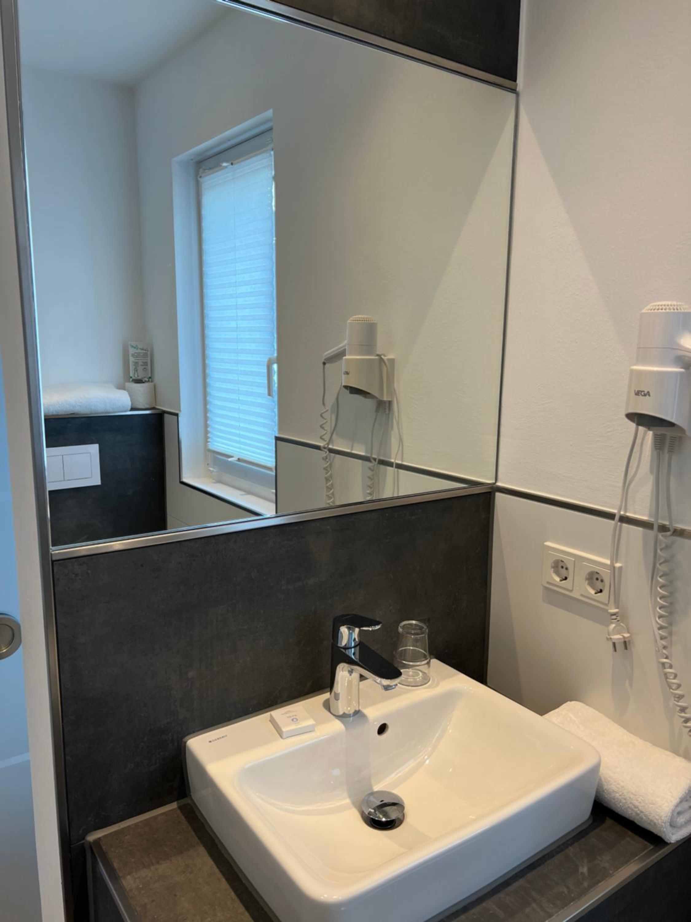 Single Room with Private Bathroom, photo 7