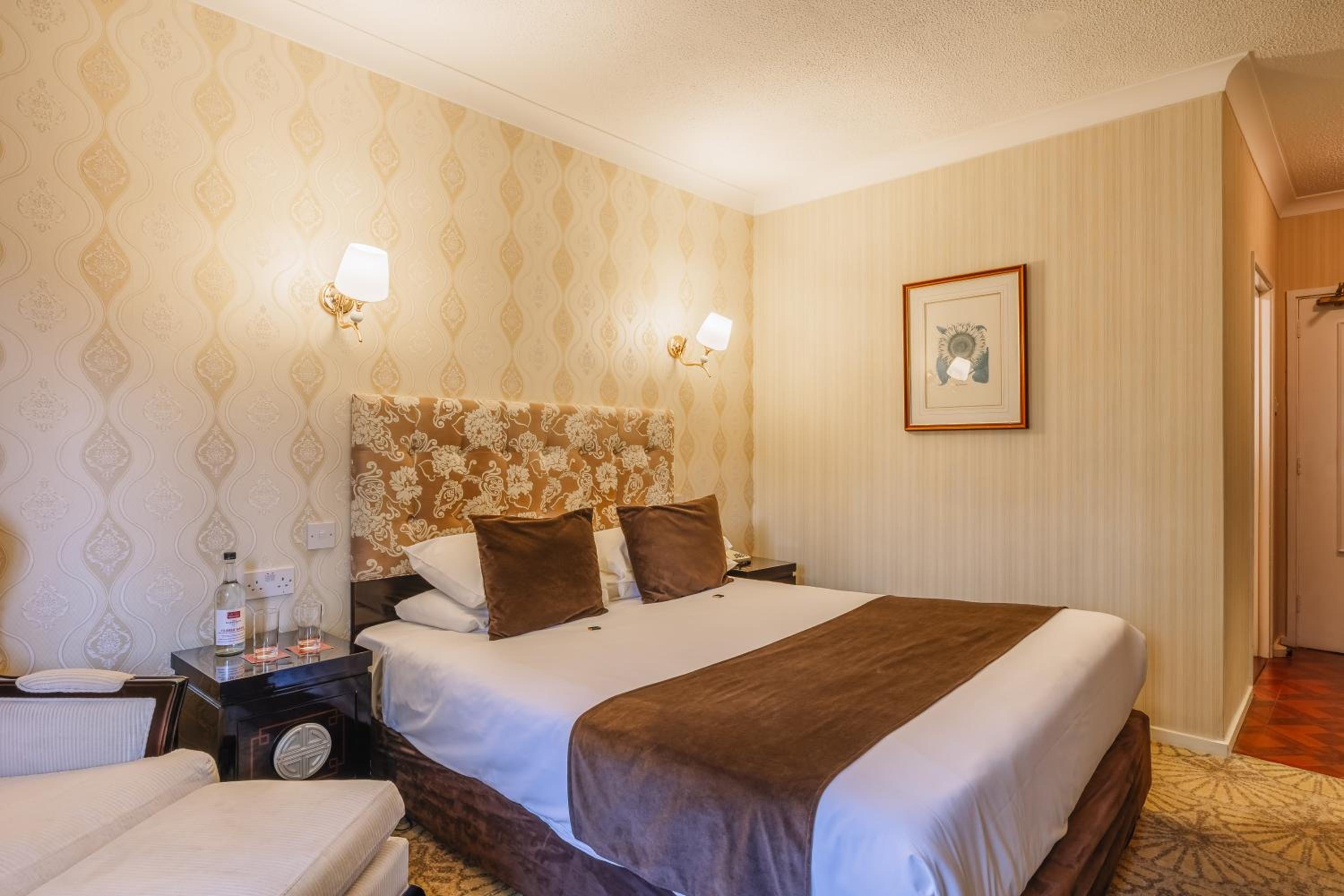 Superior Double Room - Photo 1