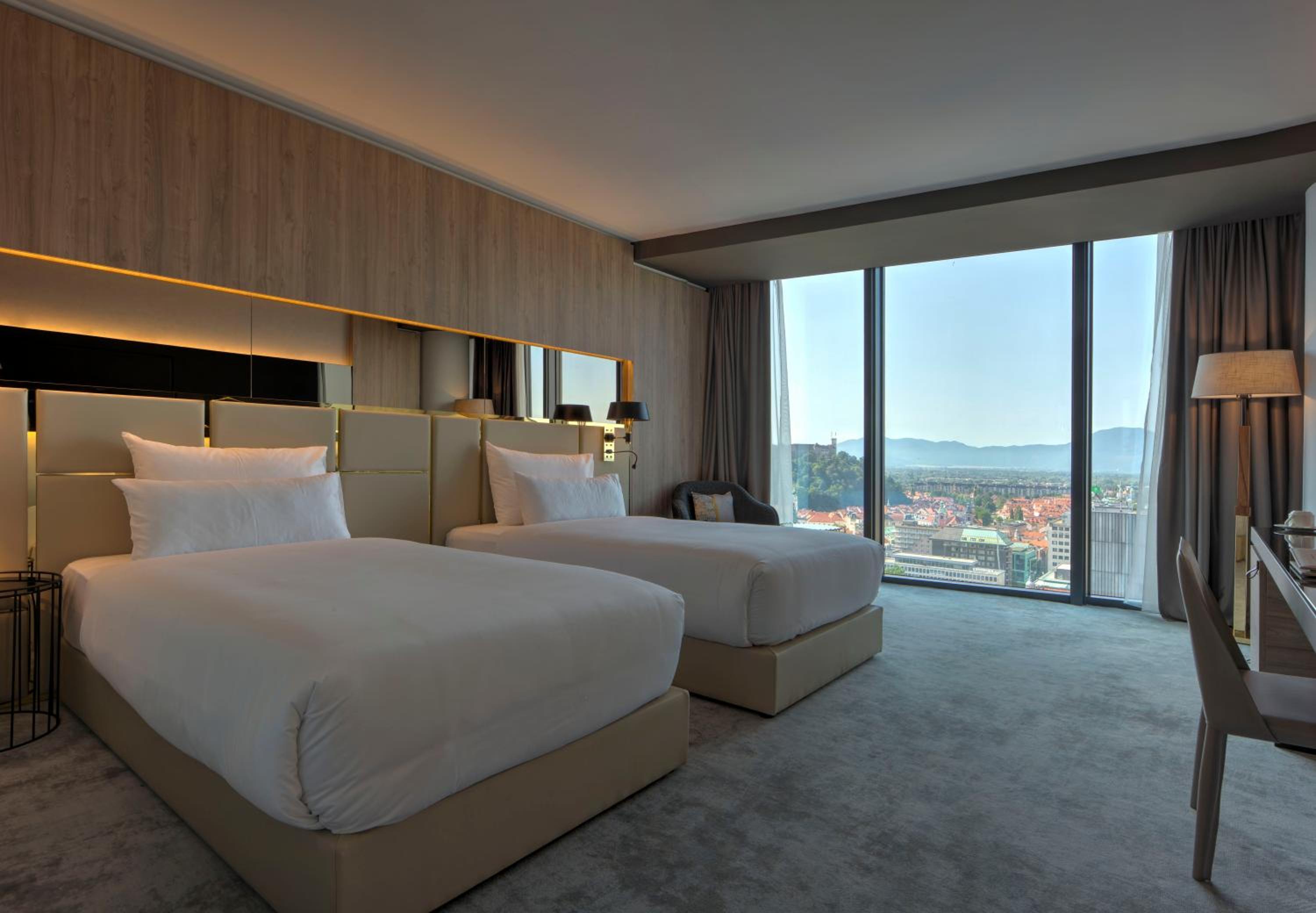 Grand Double or Twin Room with Parking