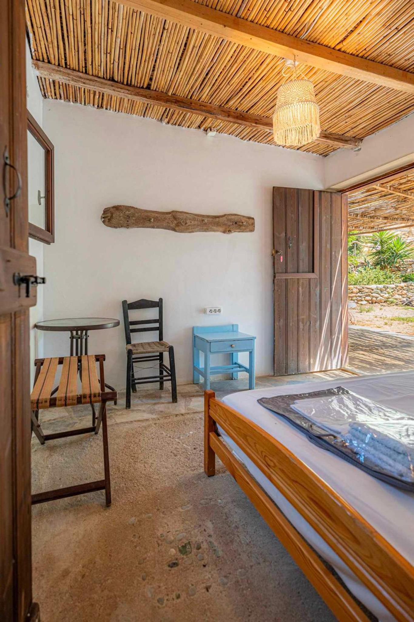 Single Room with Private Bathroom photo 3