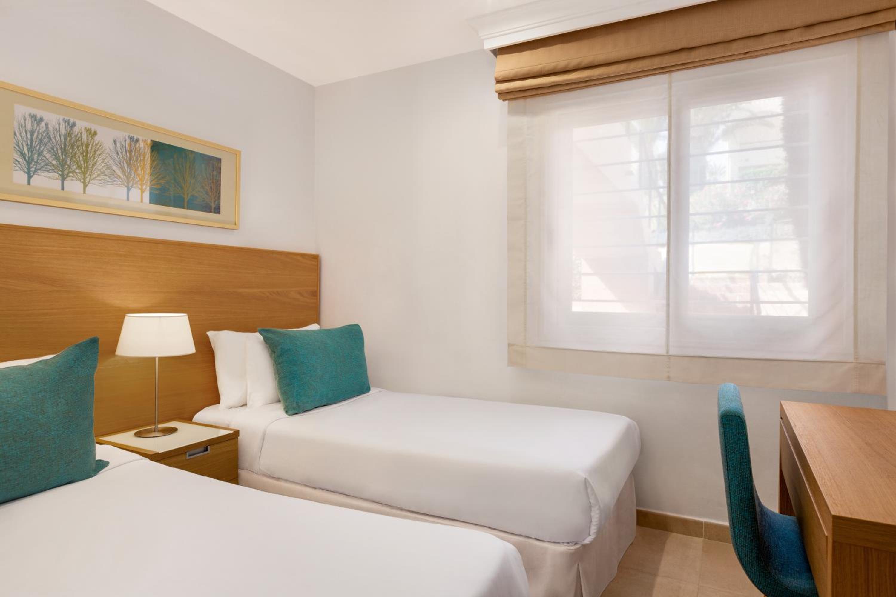 Superior Plus Two Bedroom Apartment - Photo 13