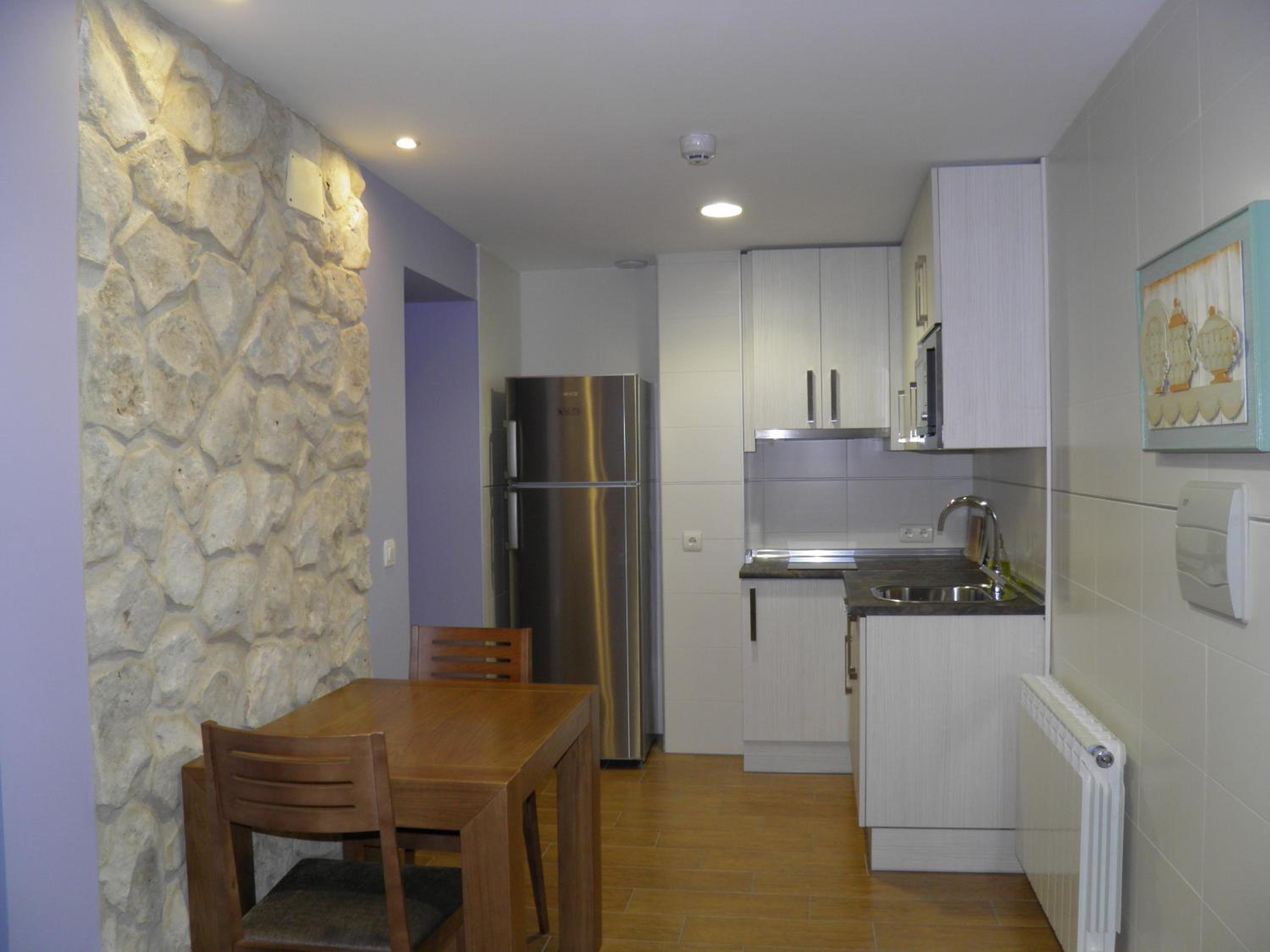 One-Bedroom Apartment photo 2