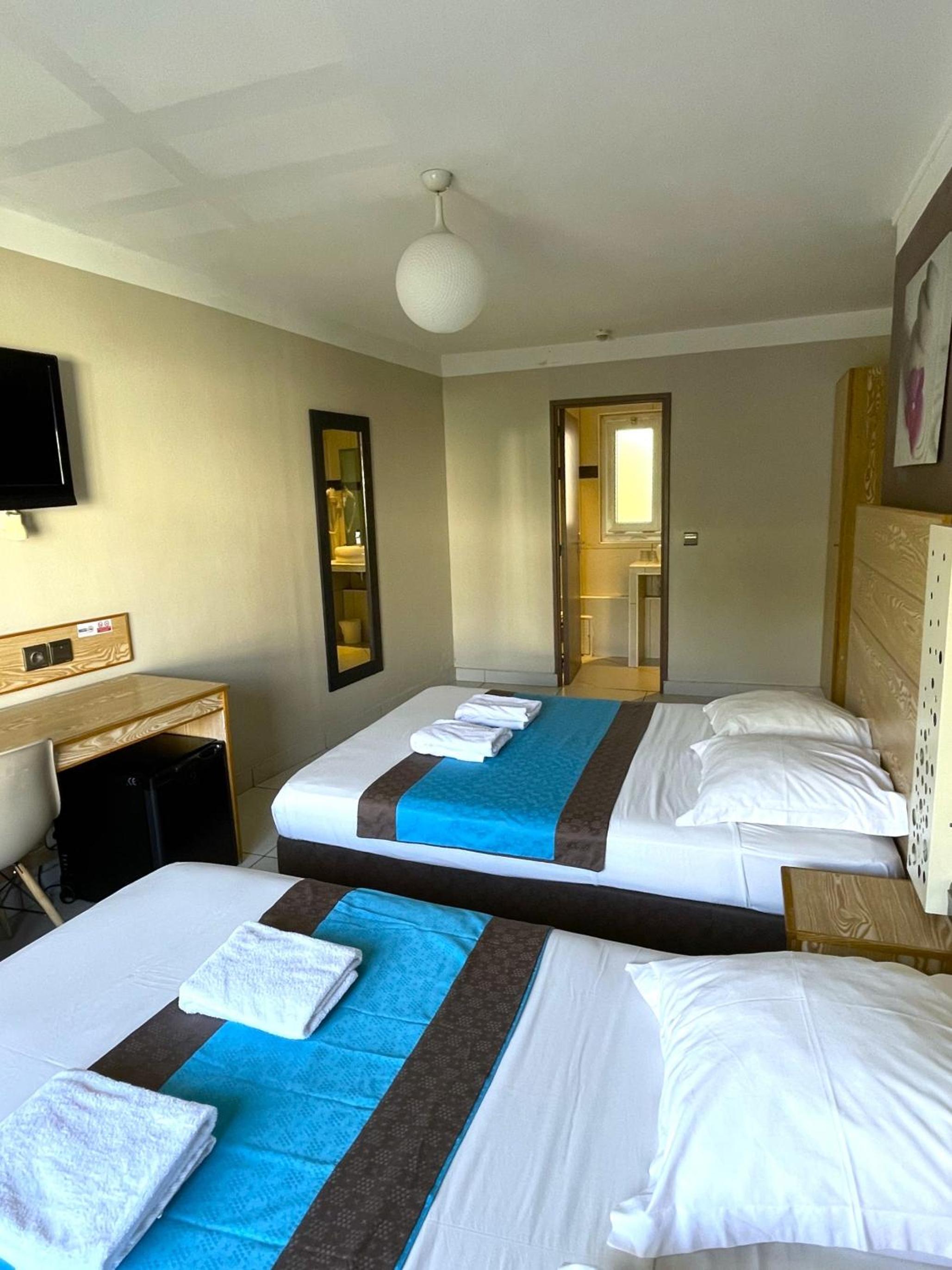 Quadruple Room - Photo 3