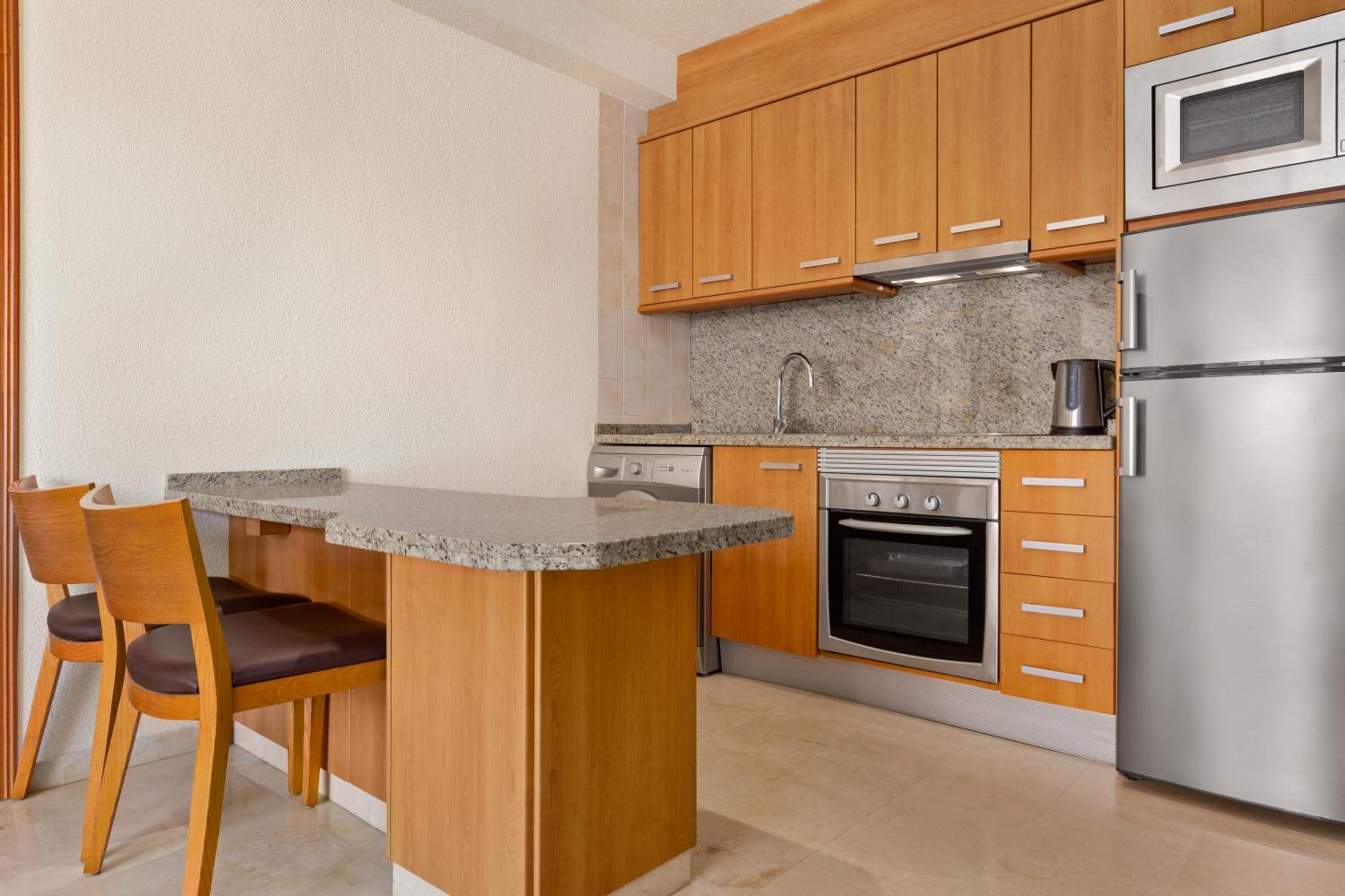 Premium One-Bedroom Apartment - Photo 8