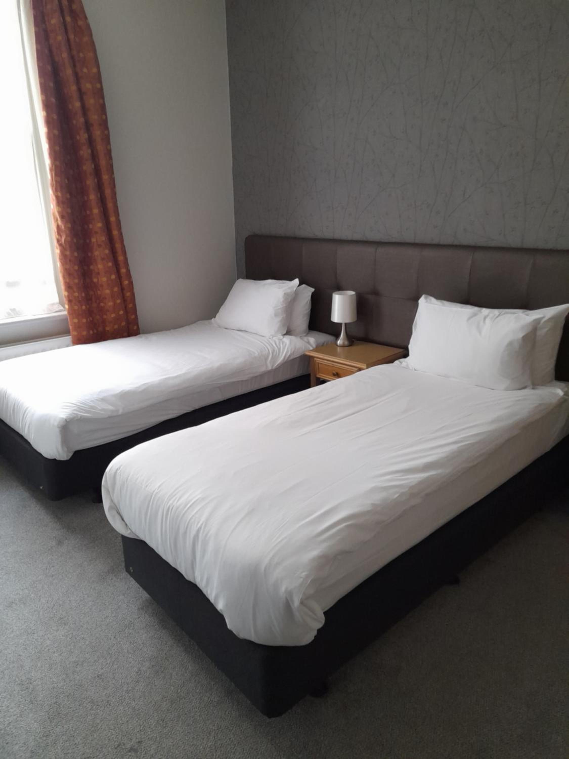 Superior Twin Room - Photo 3