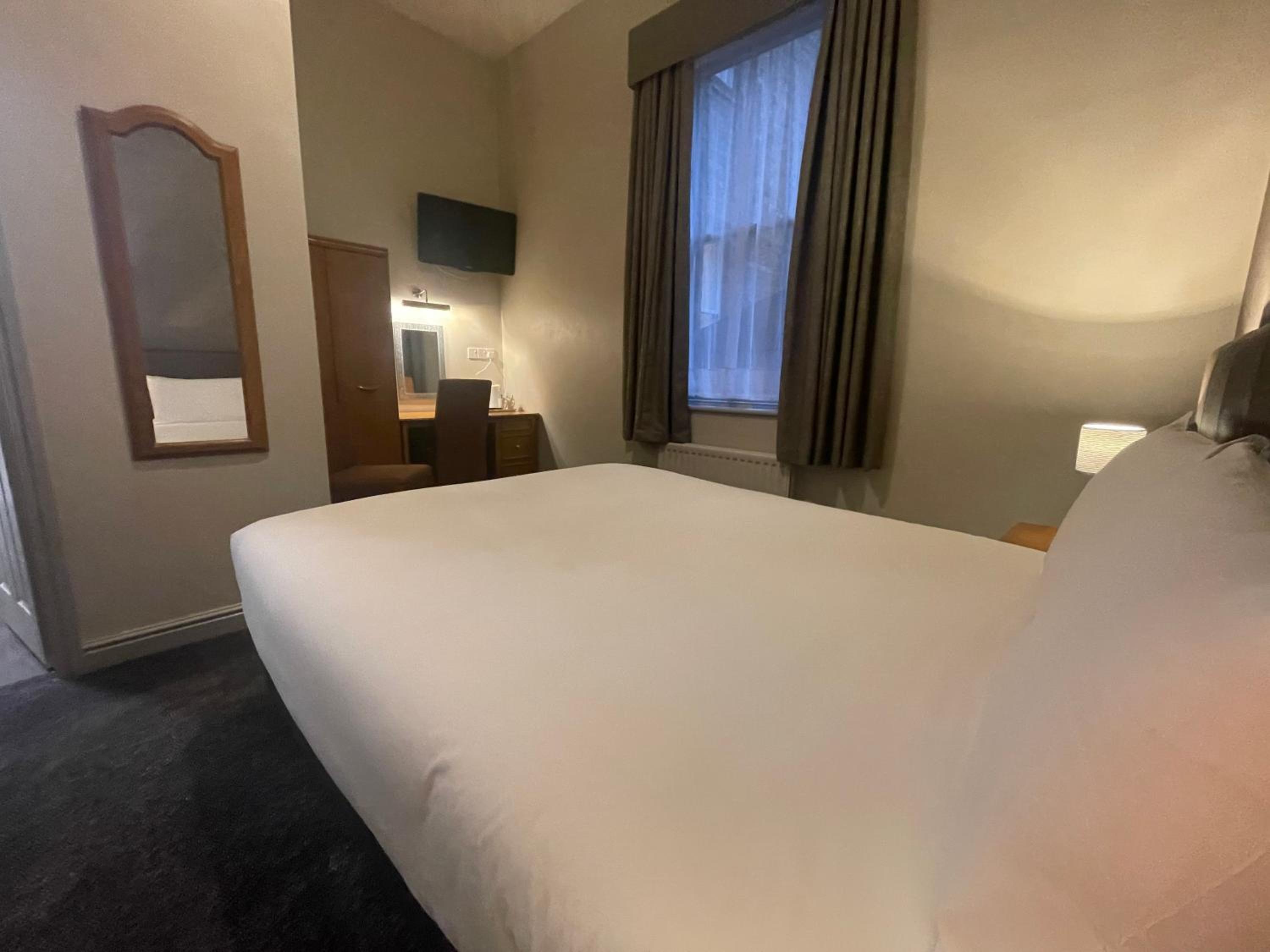Superior Double Room - Photo 2
