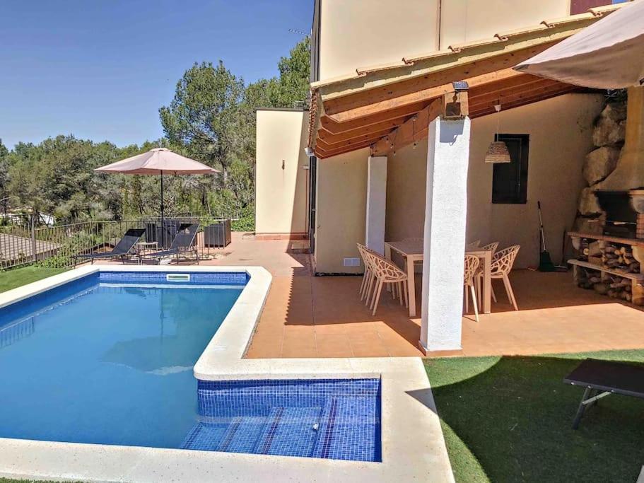 Three-Bedroom Villa photo 3