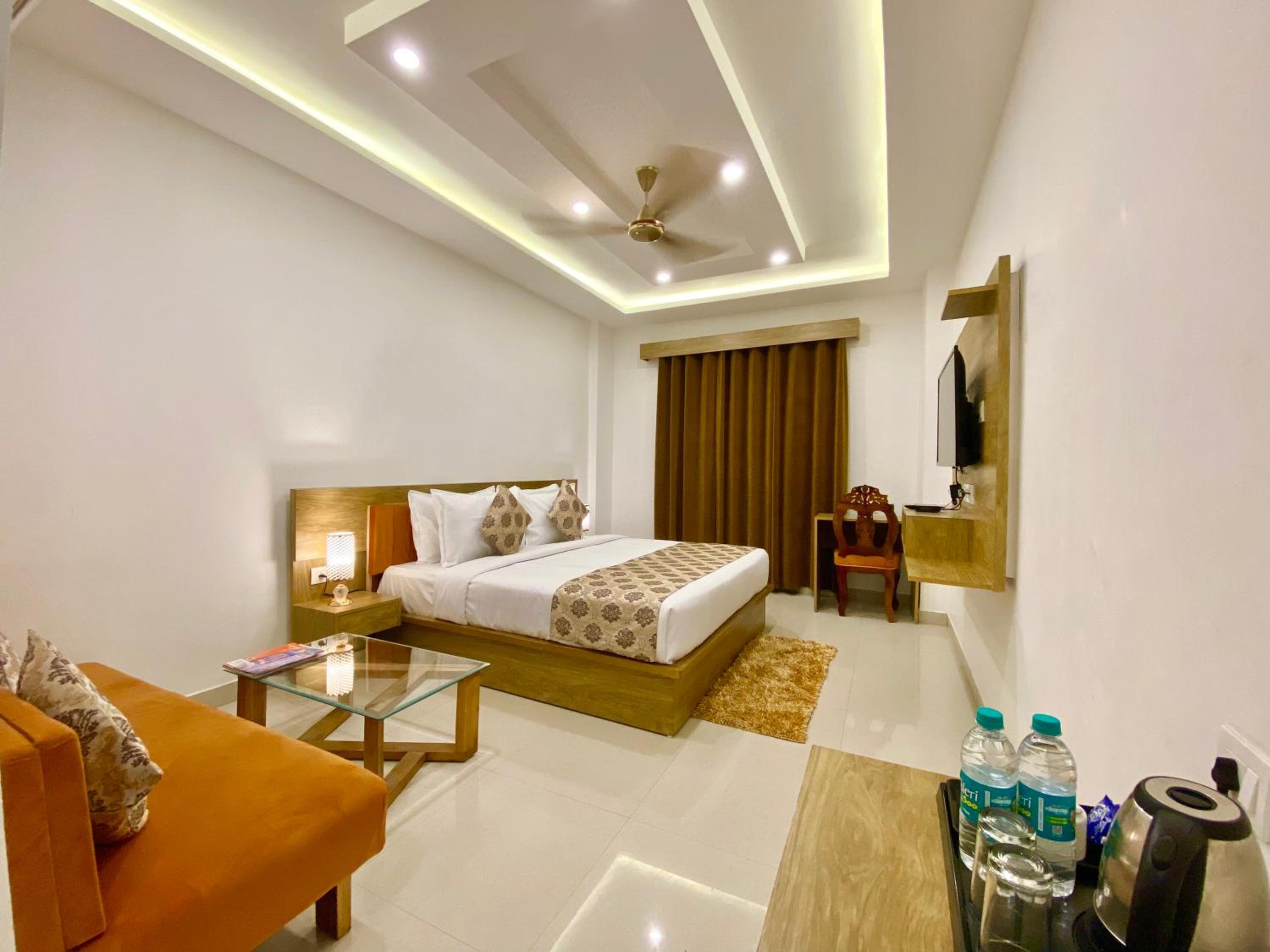 Executive Room - Photo 1