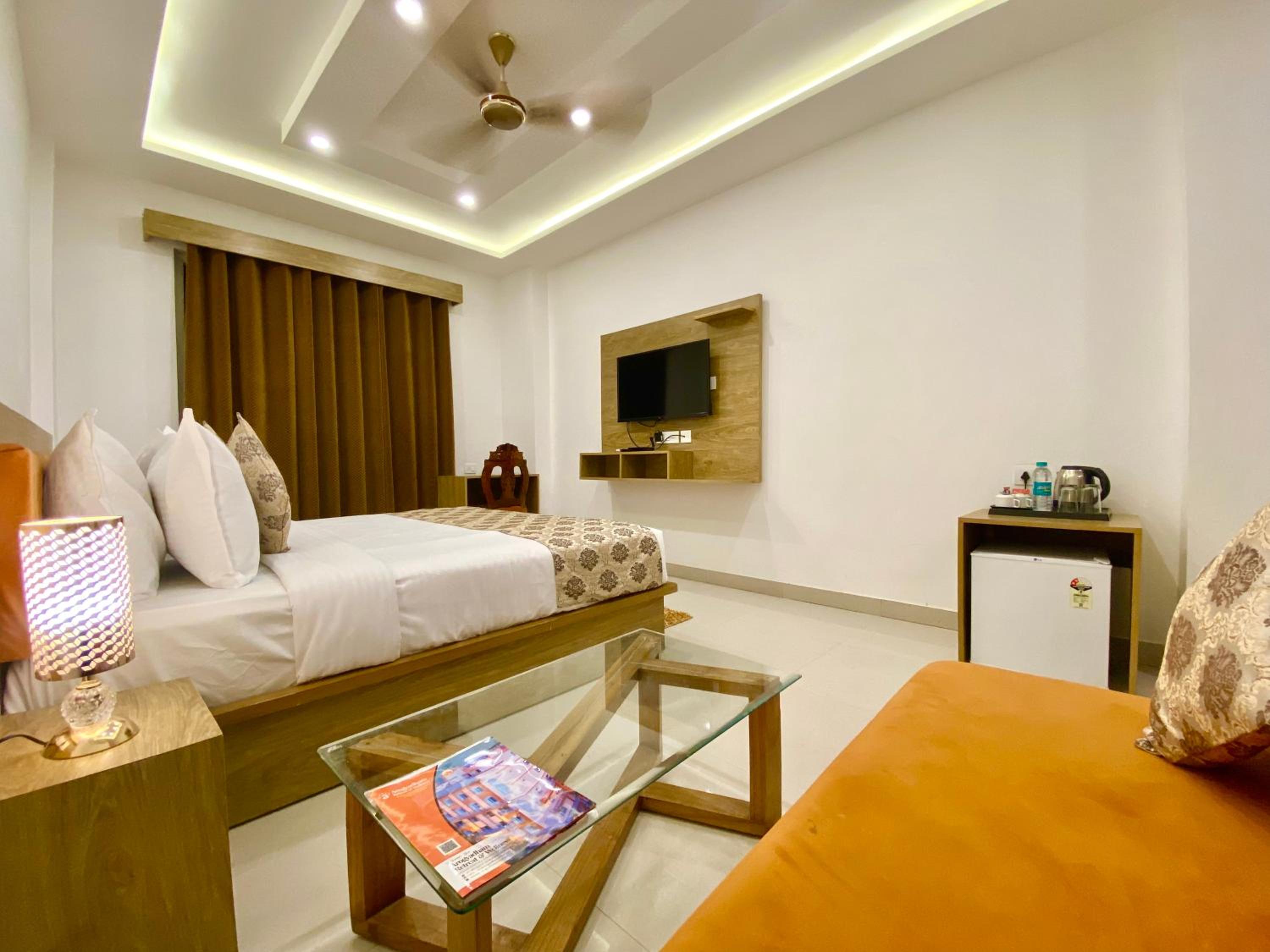 Executive Room - Photo 8