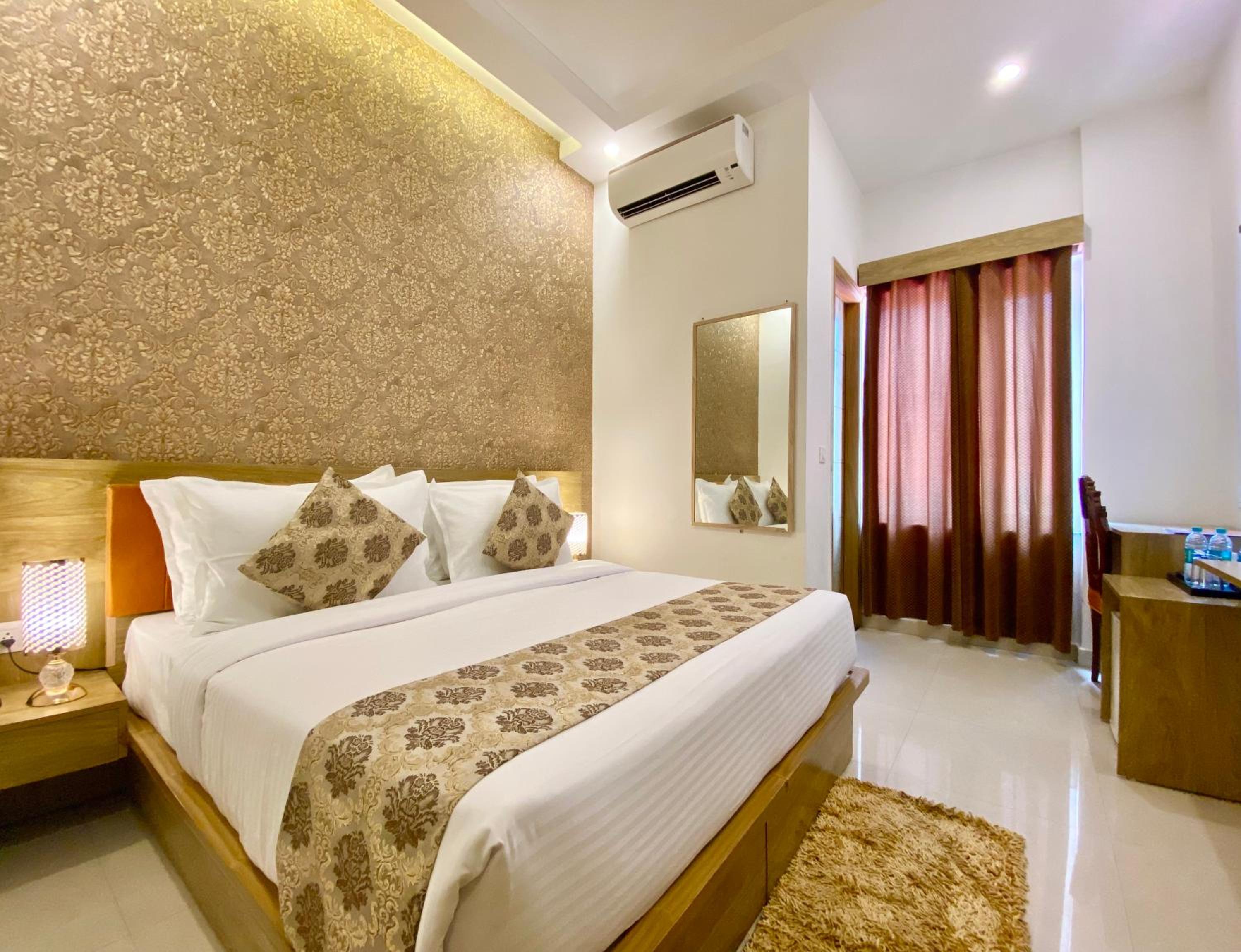 Classic Room - Photo 7