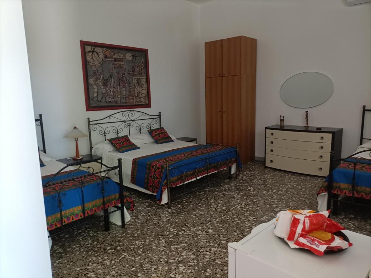 Quadruple Room with Private Bathroom - Photo 2
