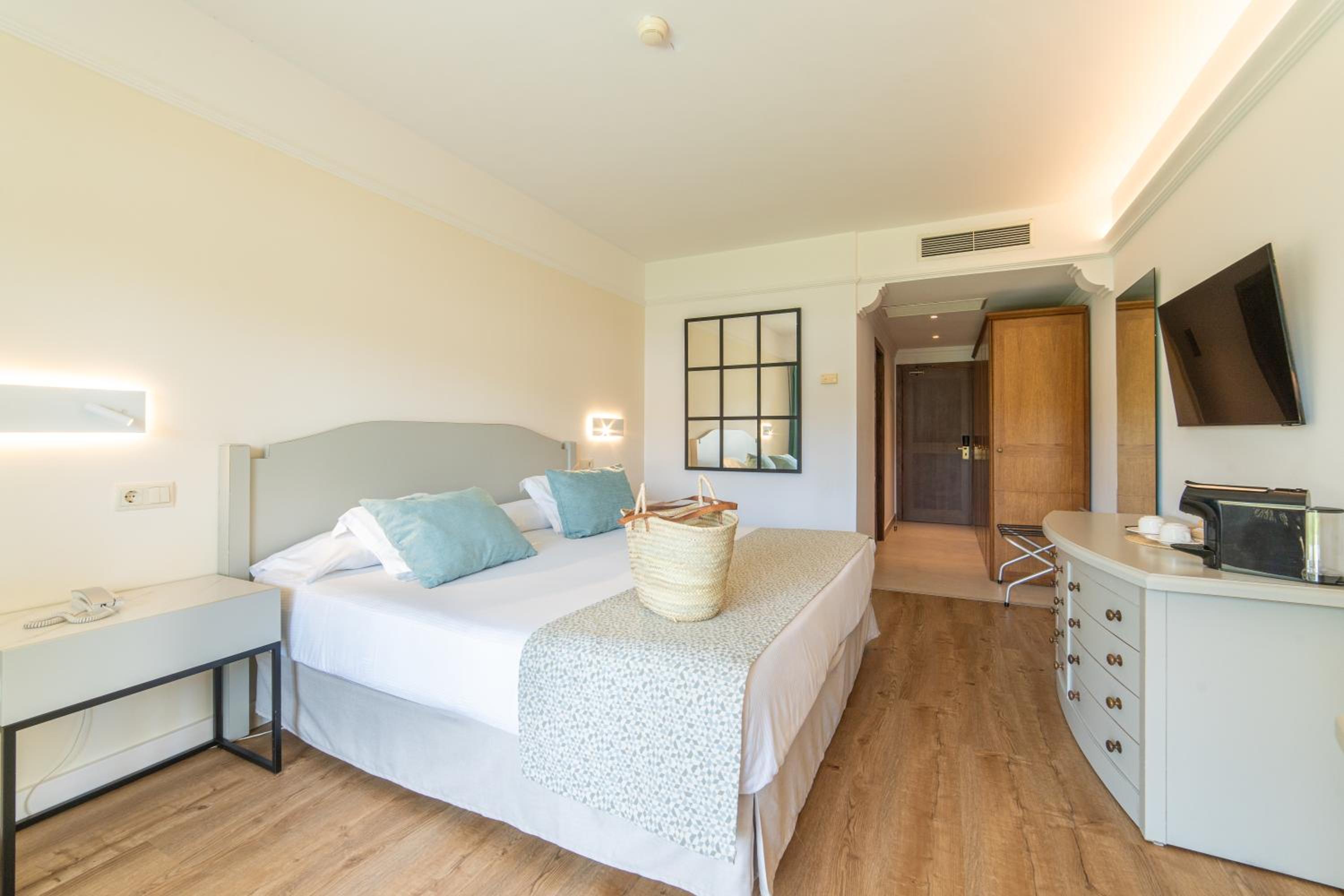 Superior Single Room
