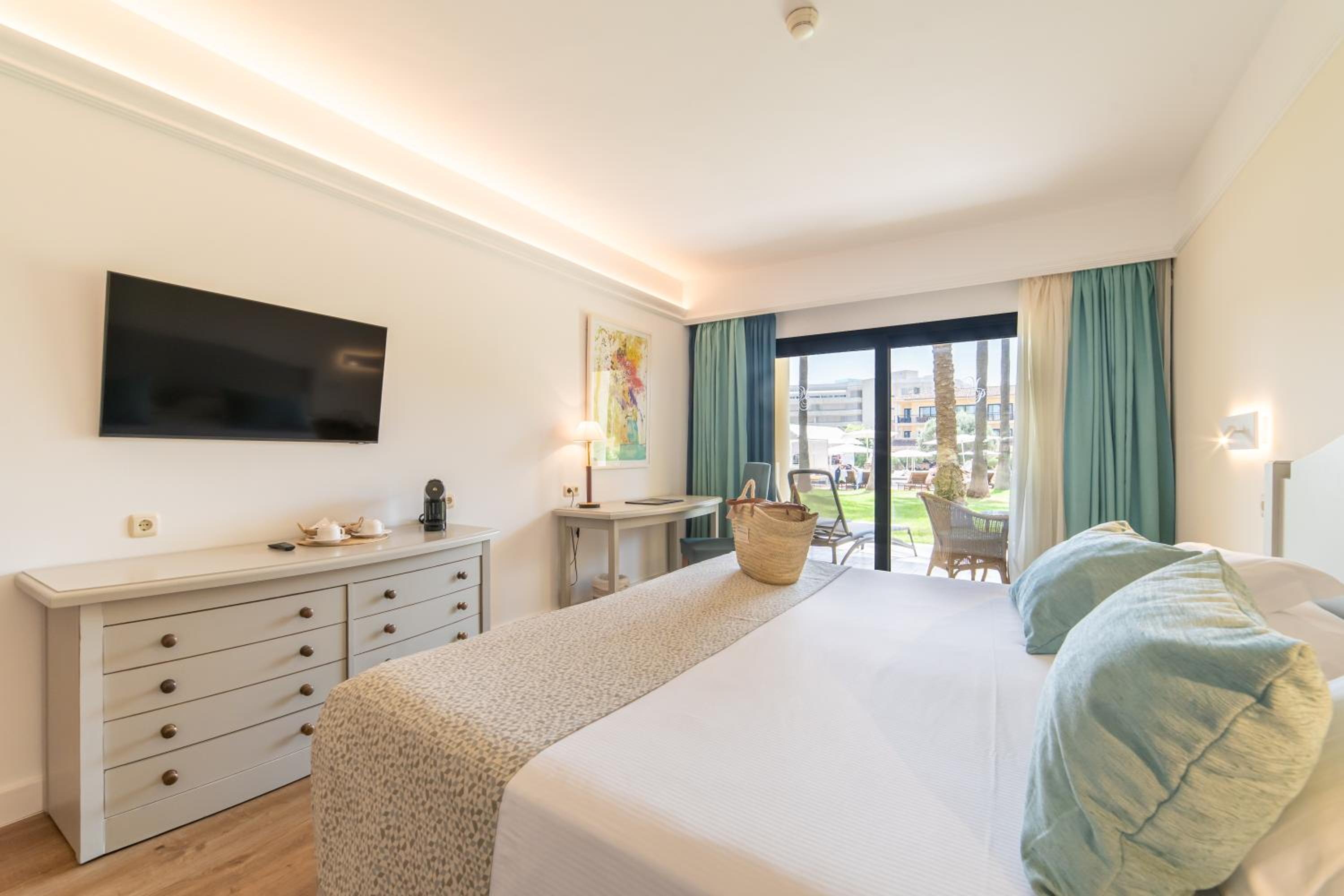 Superior Single Room