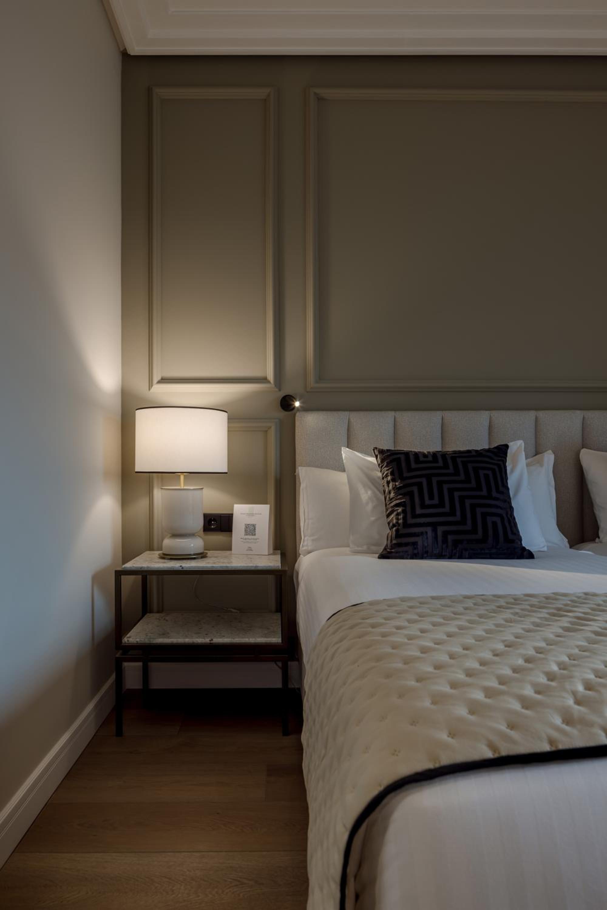 Deluxe Double or Twin Room - Photo 4