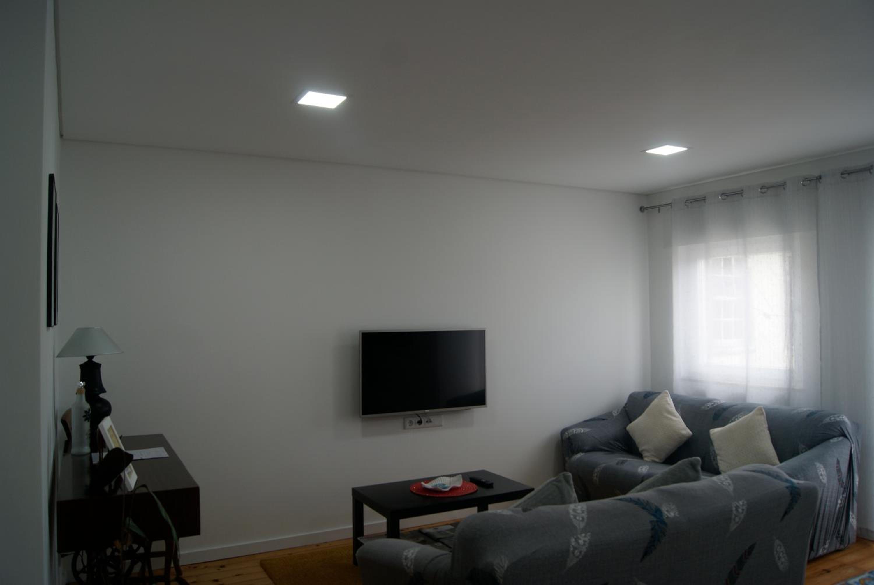 Two-Bedroom House - Photo 3